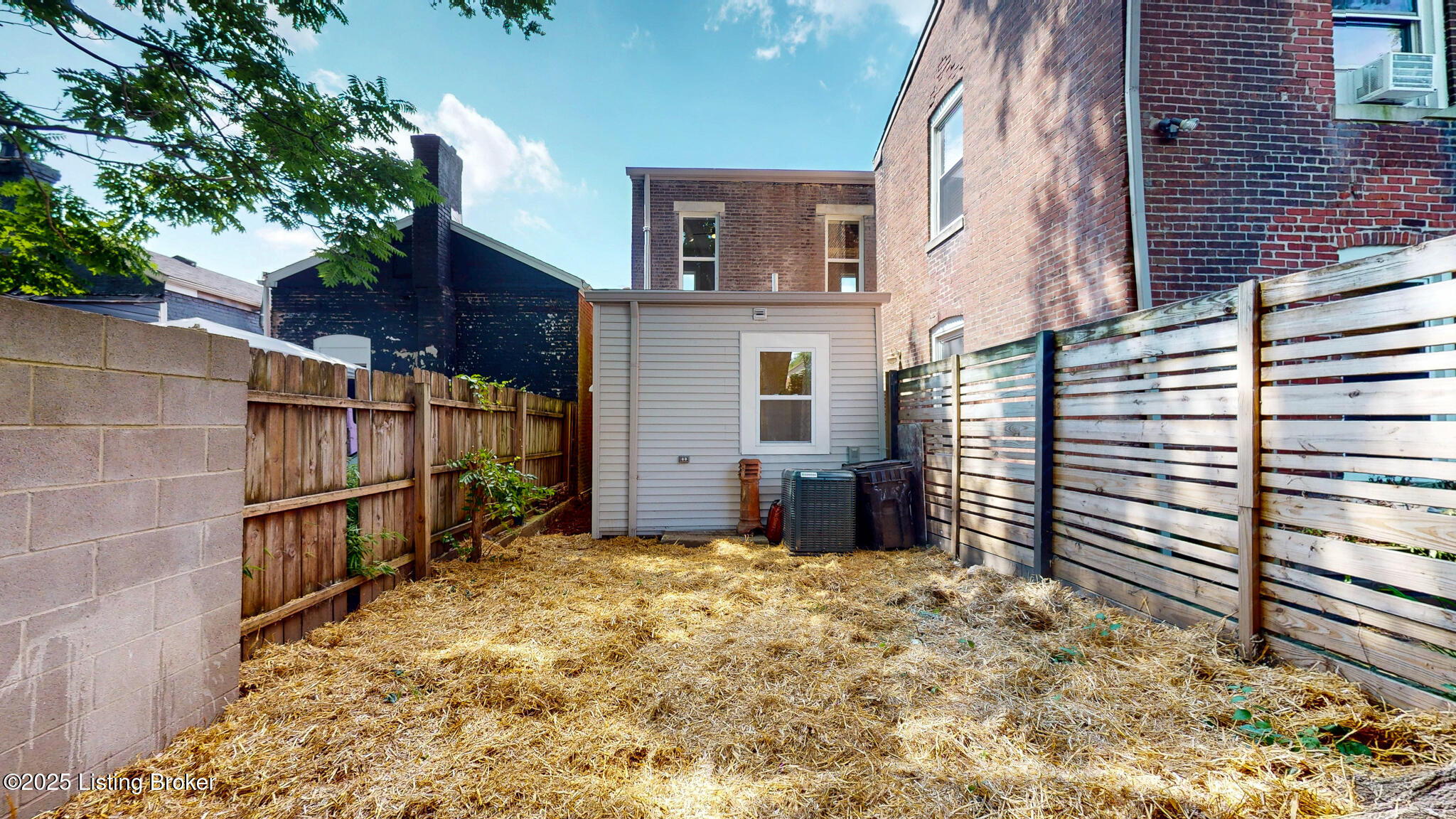 719 Lampton St Property Photo 34