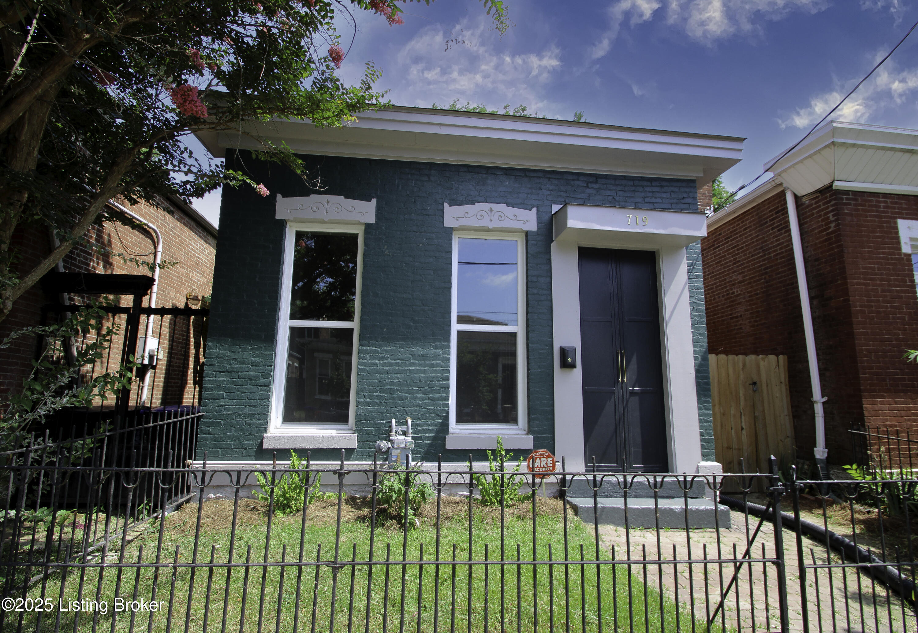 719 Lampton St Property Photo 40