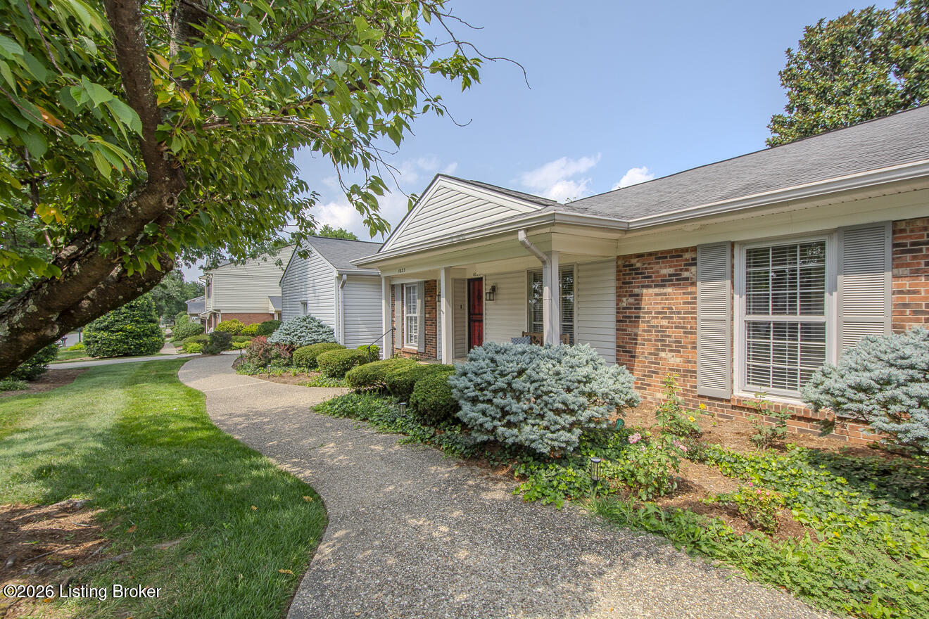 1023 Whetstone Way Property Photo 7
