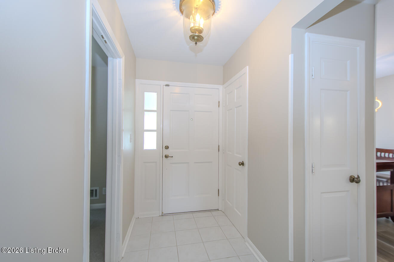 1023 Whetstone Way Property Photo 11