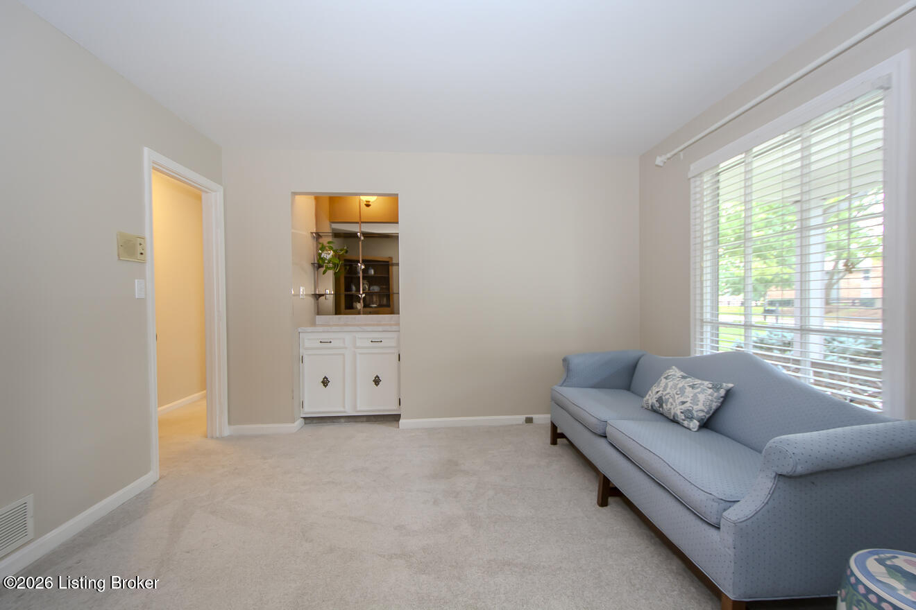 1023 Whetstone Way Property Photo 12