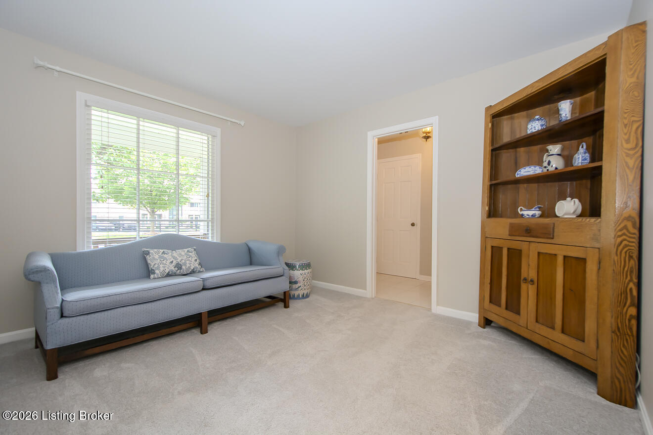 1023 Whetstone Way Property Photo 13