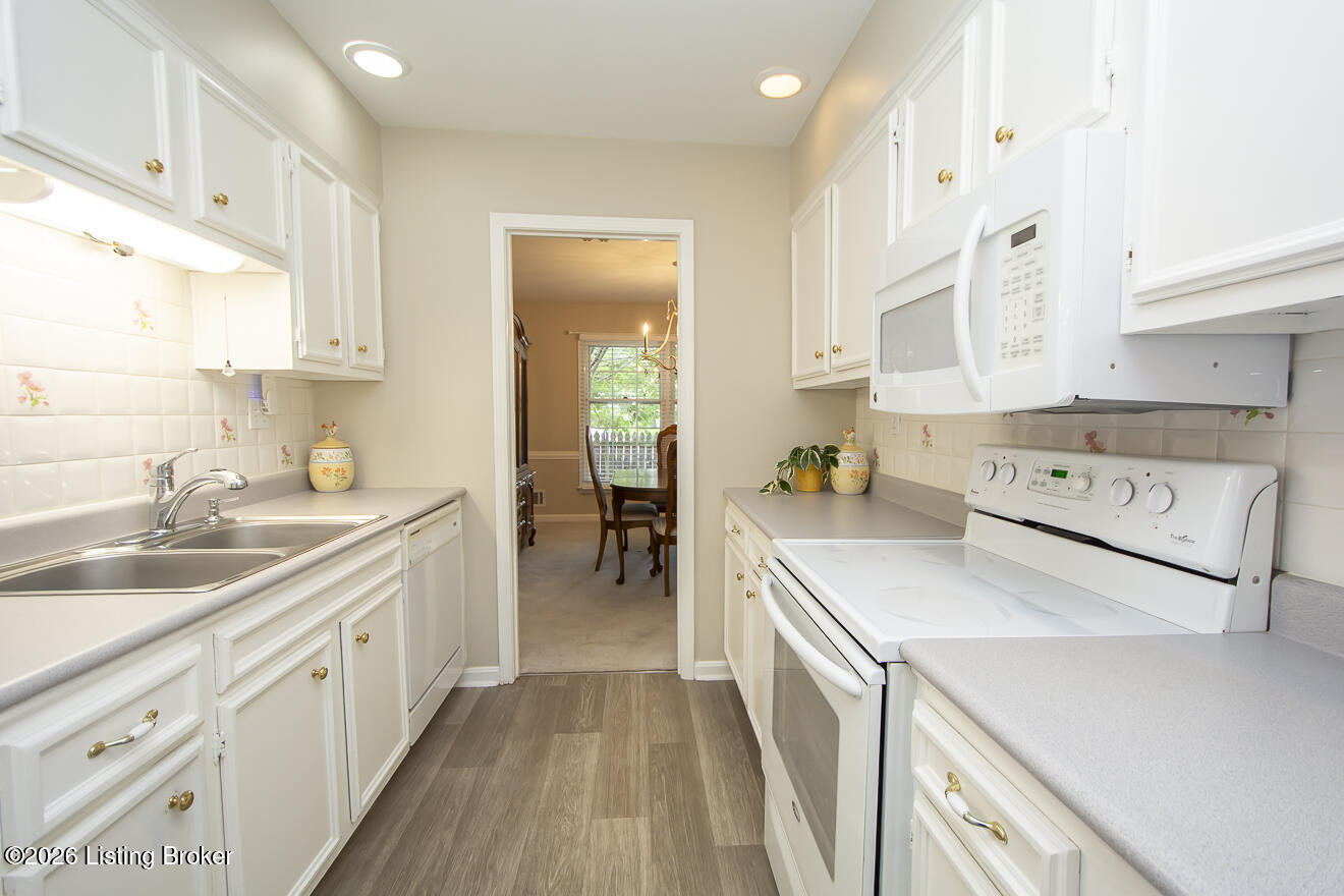 1023 Whetstone Way Property Photo 23