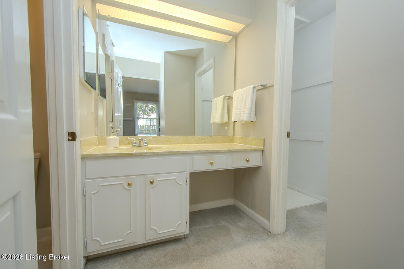 1023 Whetstone Way Property Photo 30