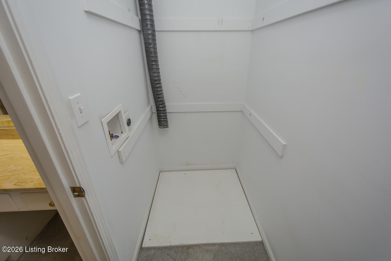 1023 Whetstone Way Property Photo 35