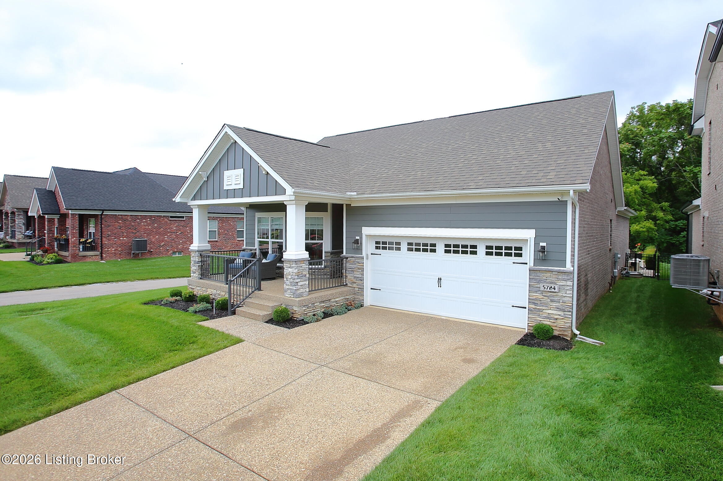 5724 Ruby Falls Dr Property Photo 6