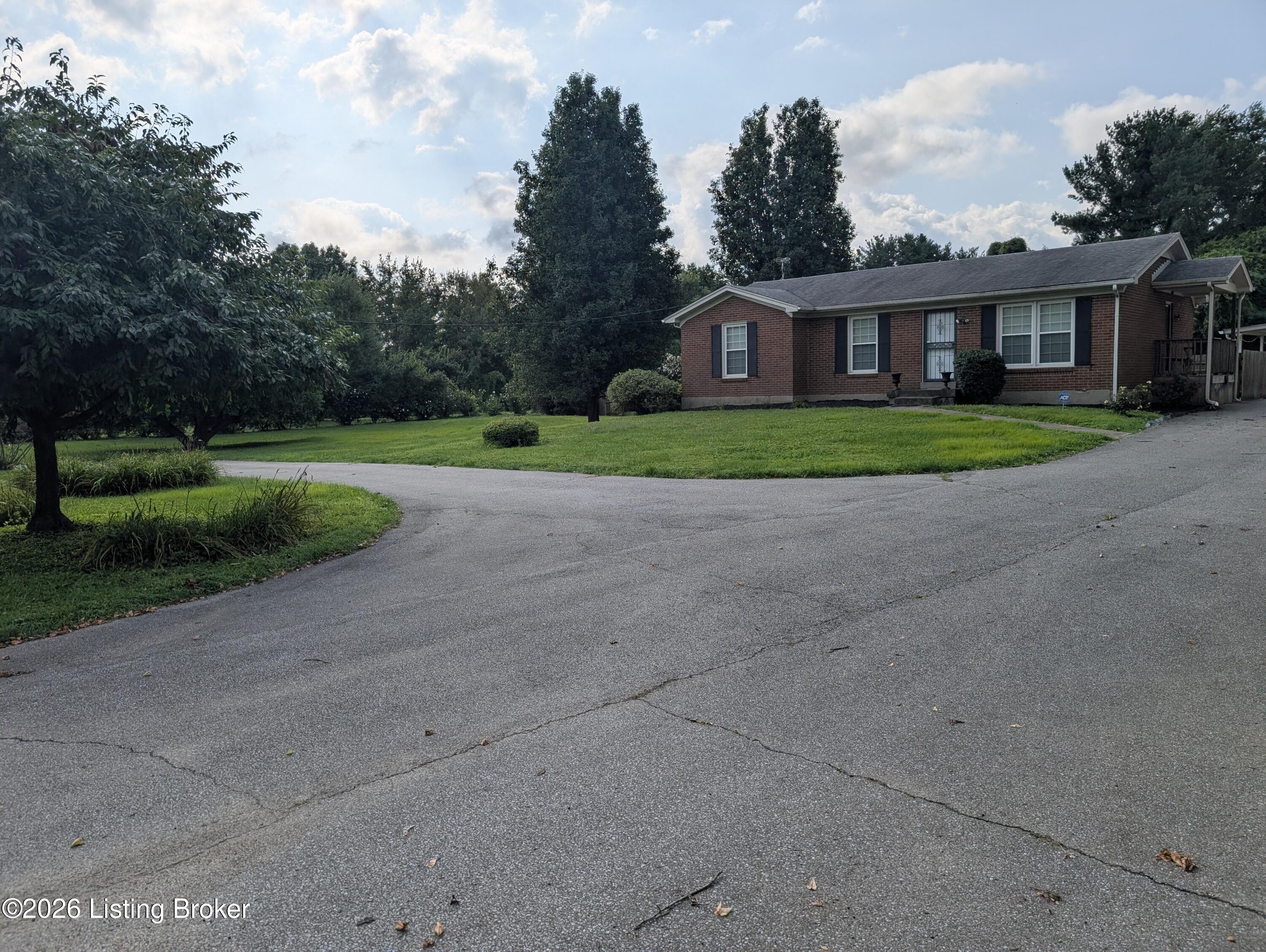 7804 E Manslick Rd Property Photo 45