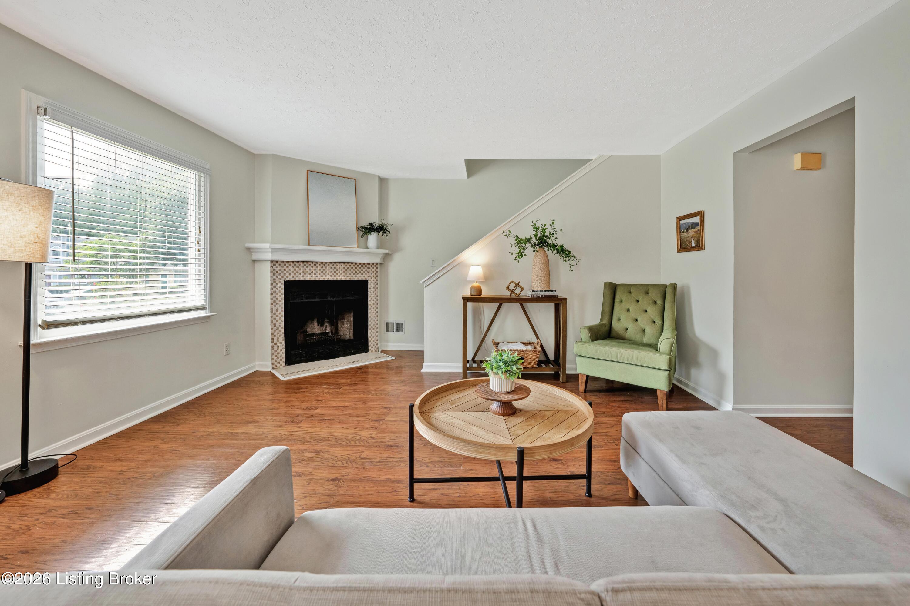 10787 Colonial Woods Way Property Photo 2