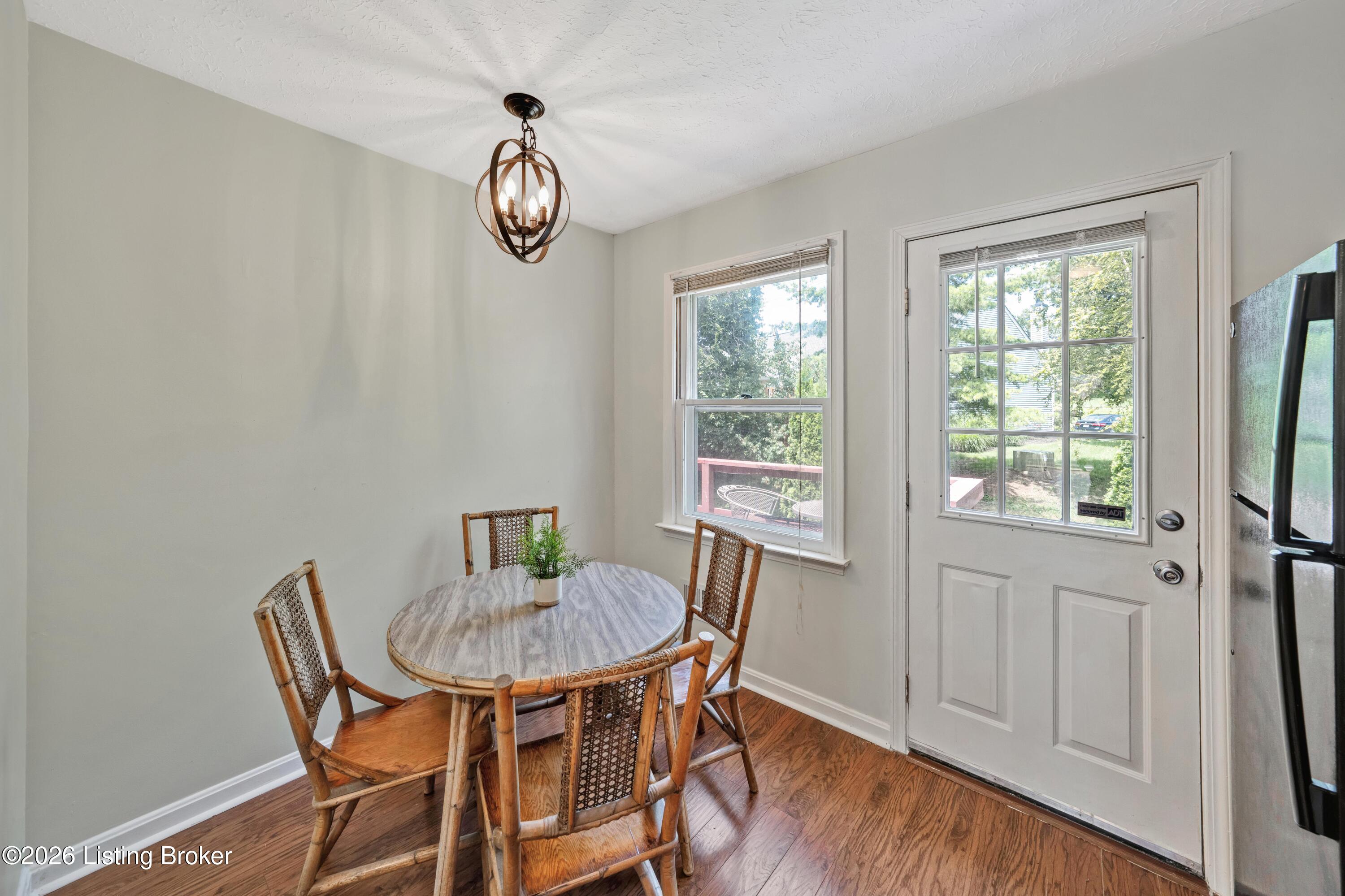 10787 Colonial Woods Way Property Photo 8