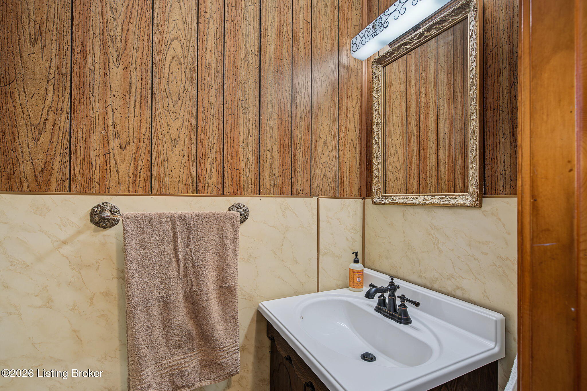 8306 Terry Rd Property Photo 13