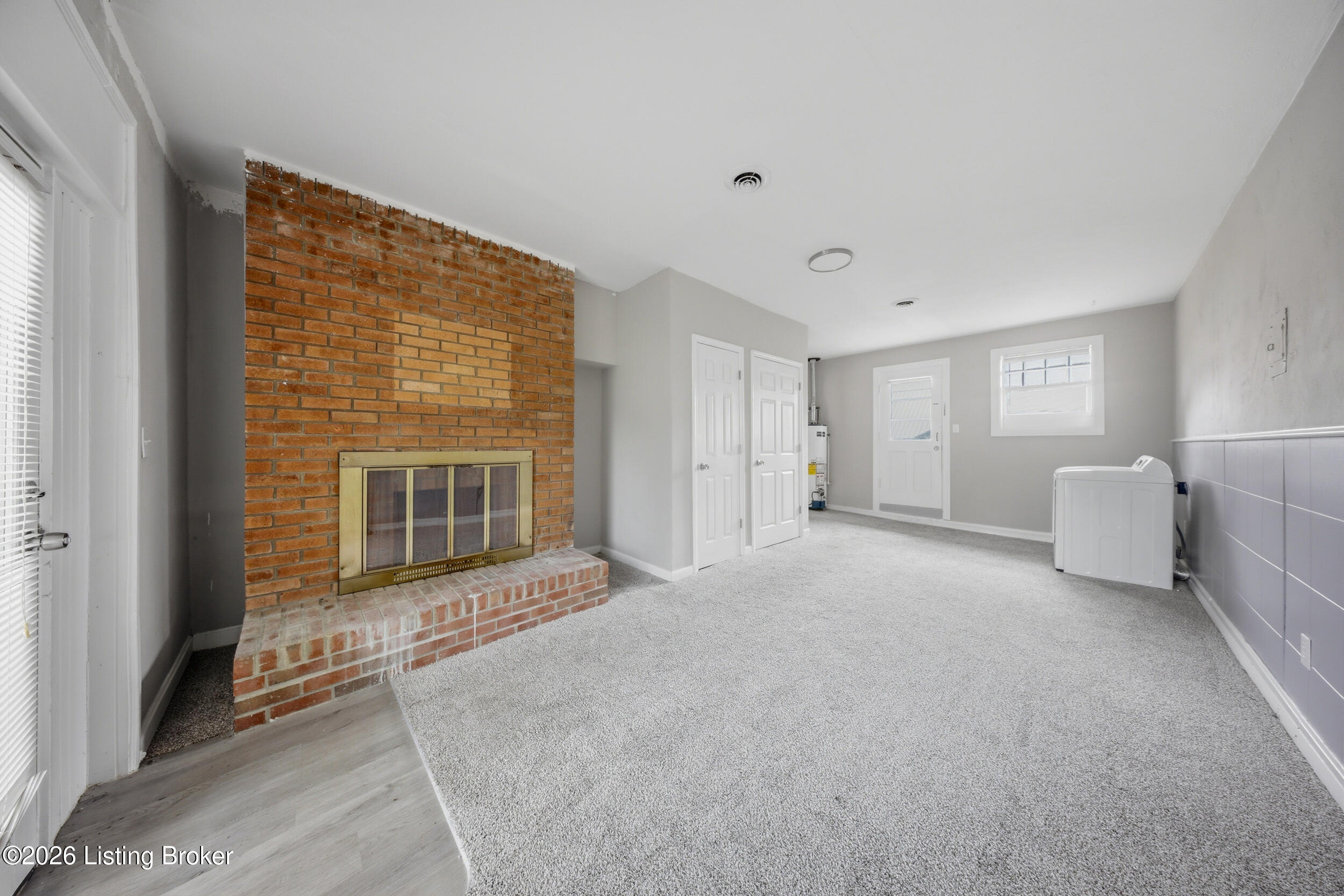 6412 South Dr Property Photo 13