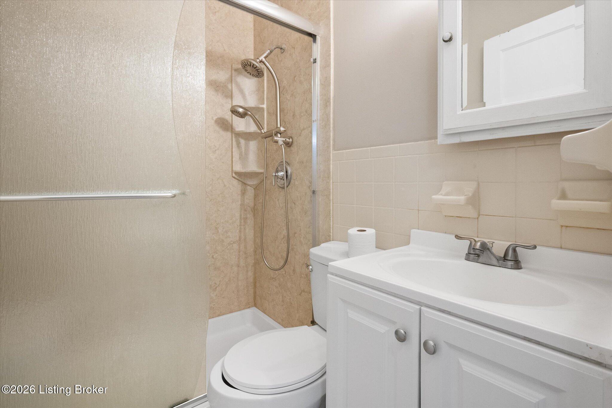 2455 Lindbergh Dr Property Photo 15