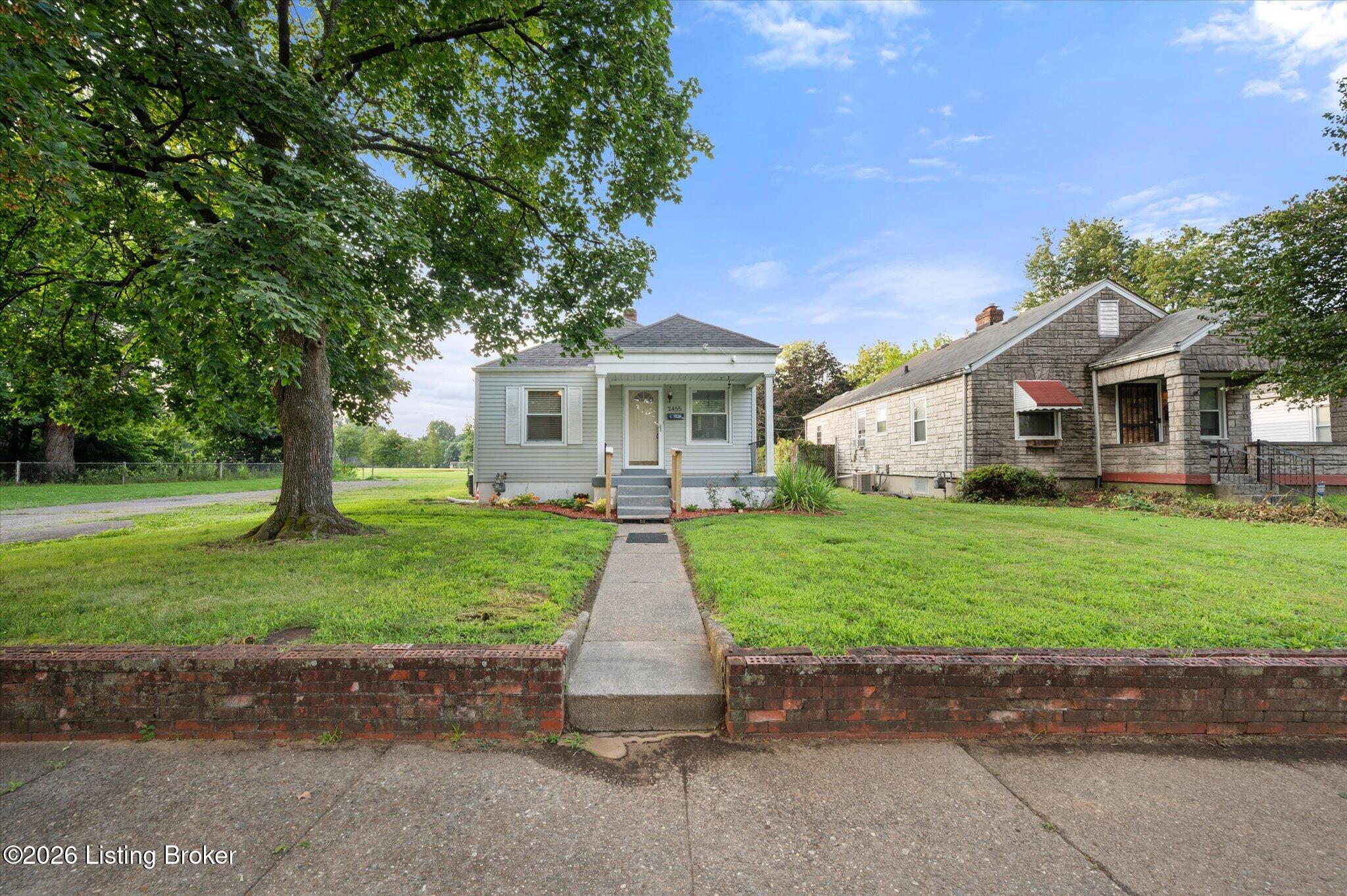 2455 Lindbergh Dr Property Photo 27