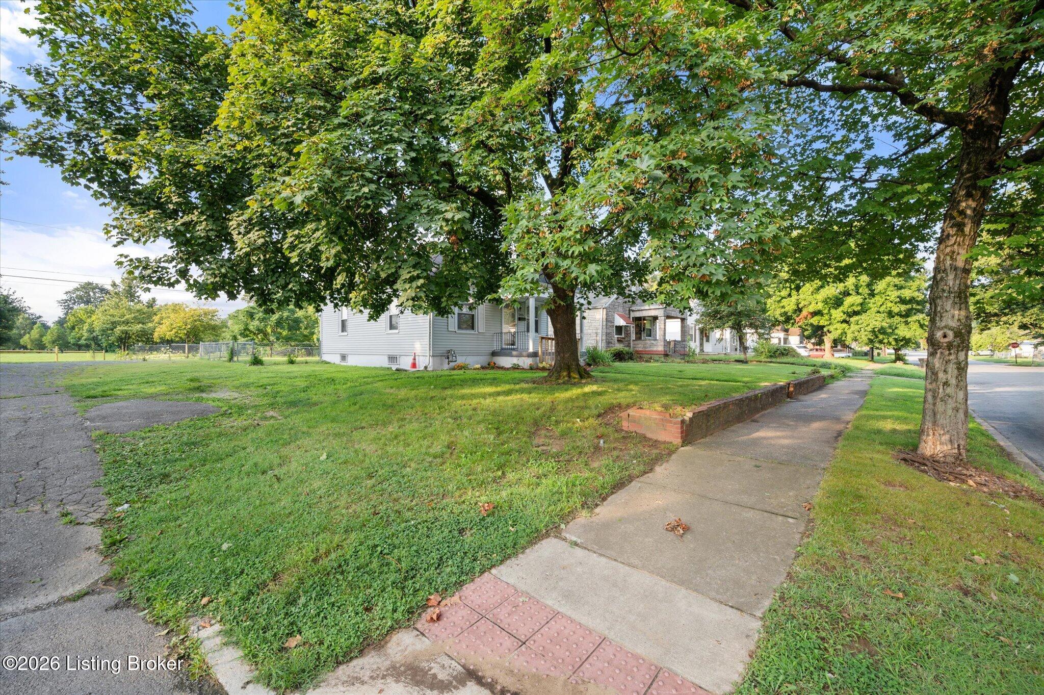 2455 Lindbergh Dr Property Photo 29