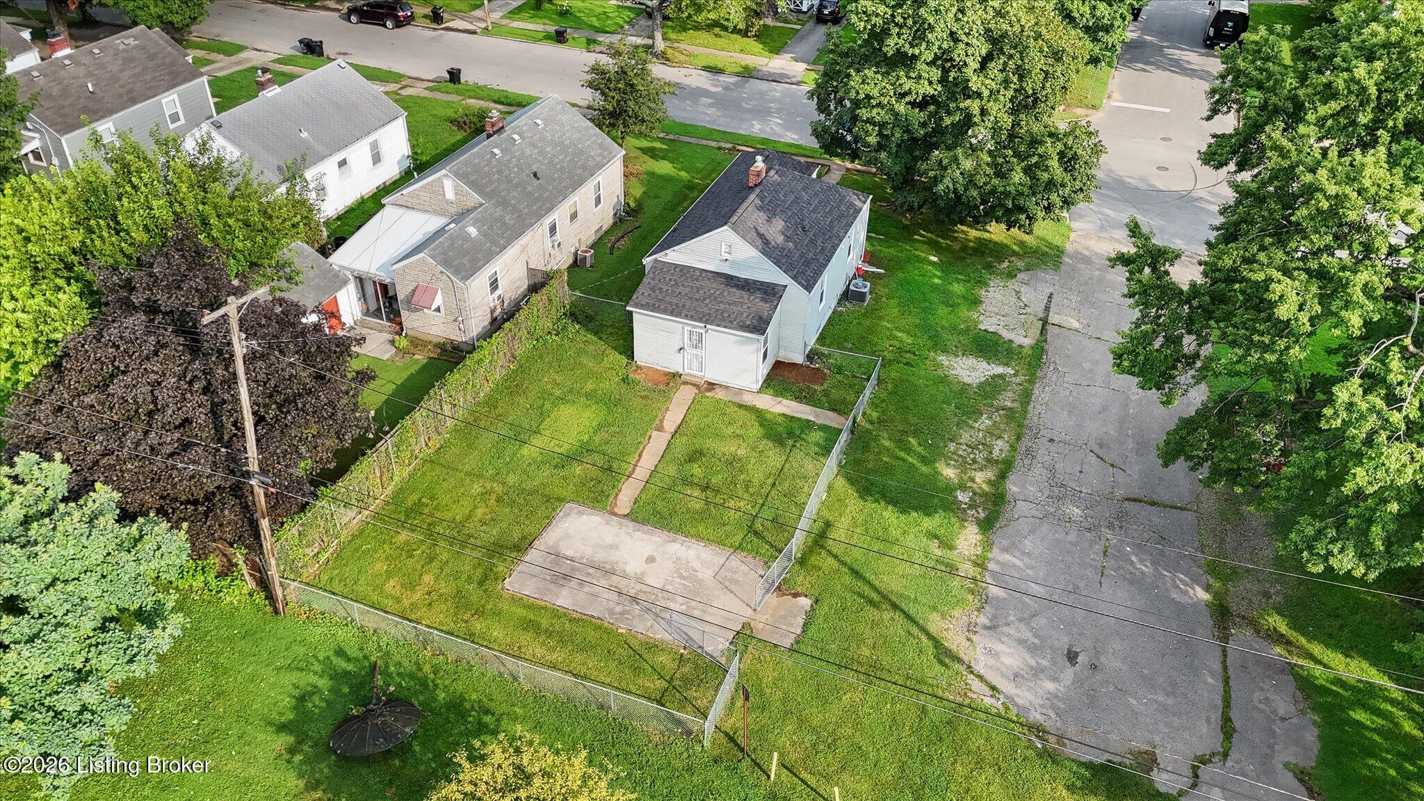 2455 Lindbergh Dr Property Photo 30