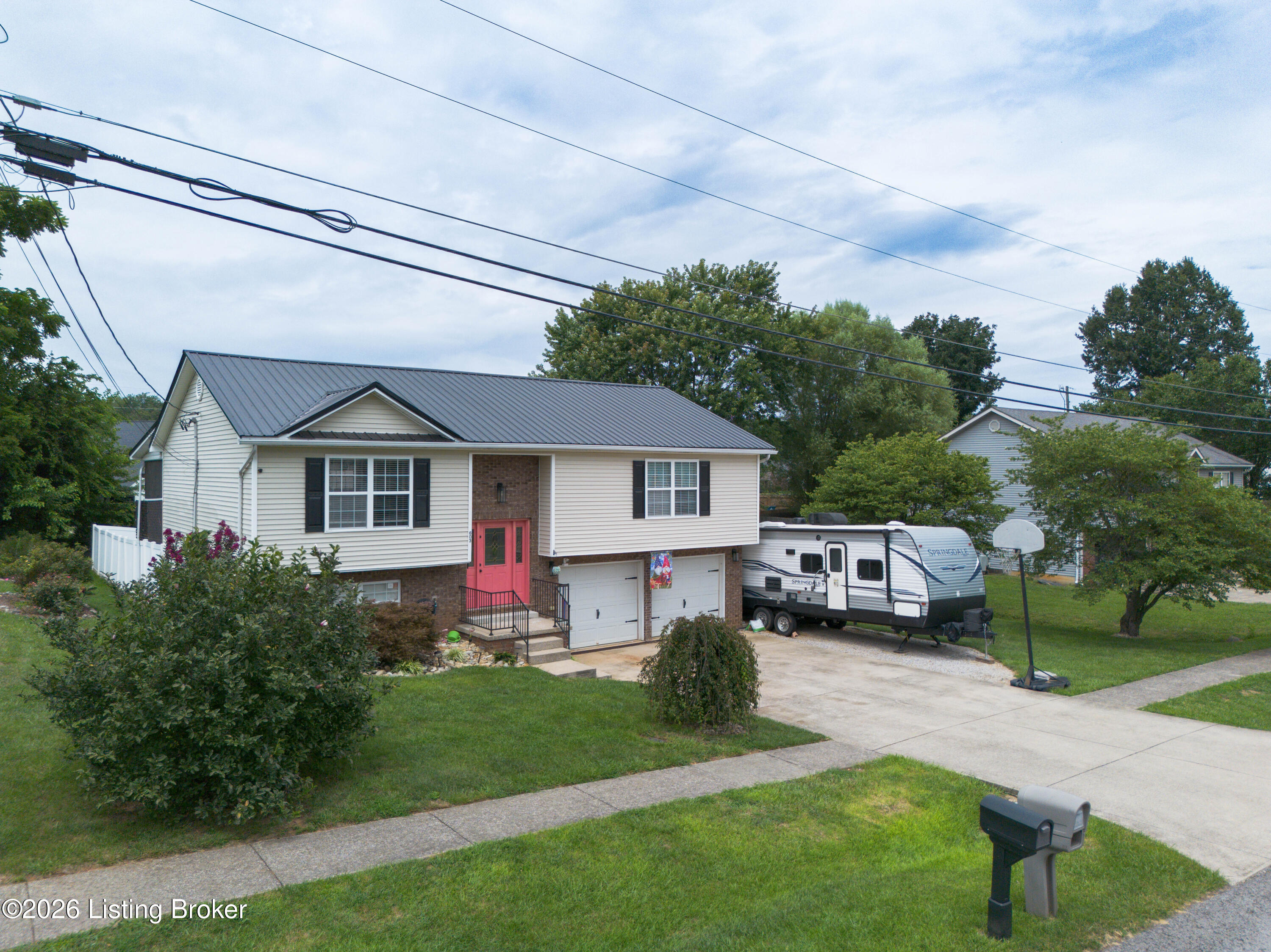 603 Princeton Dr Property Photo 4