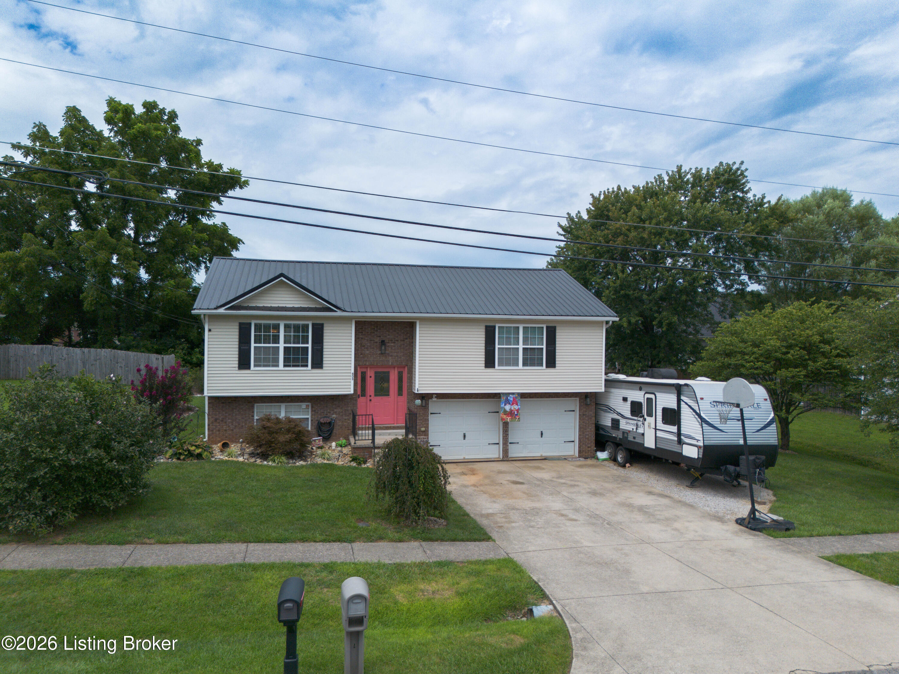 603 Princeton Dr Property Photo 6