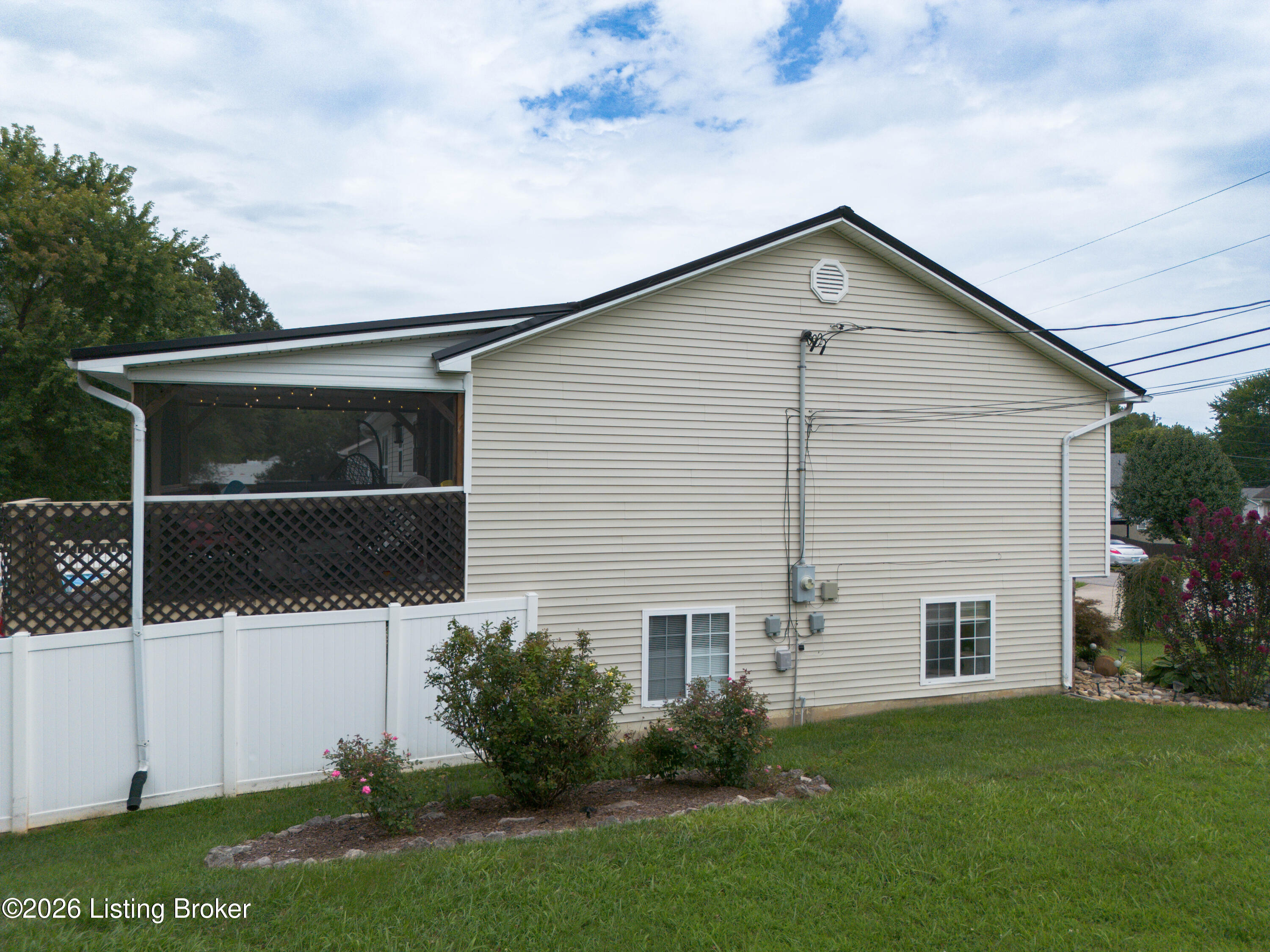 603 Princeton Dr Property Photo 10
