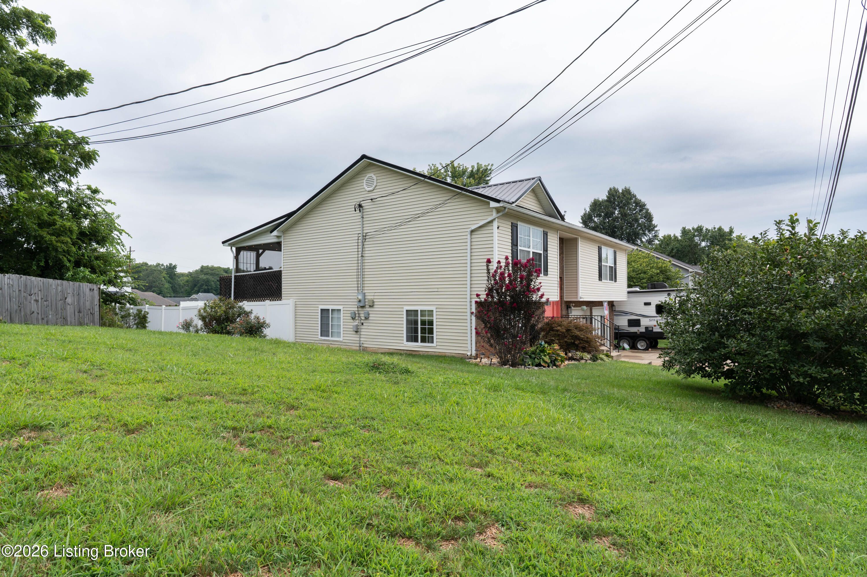 603 Princeton Dr Property Photo 14