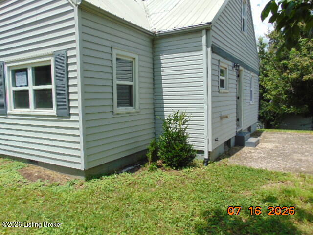 10005 E Highway 144 Property Photo 25