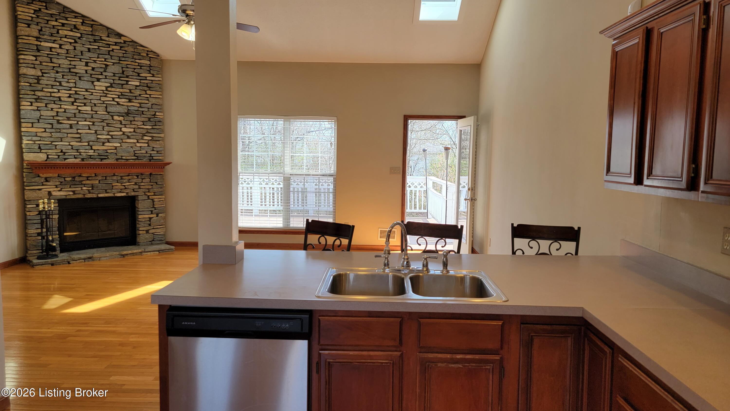 10313 Chimney Ridge Ct Property Photo 8