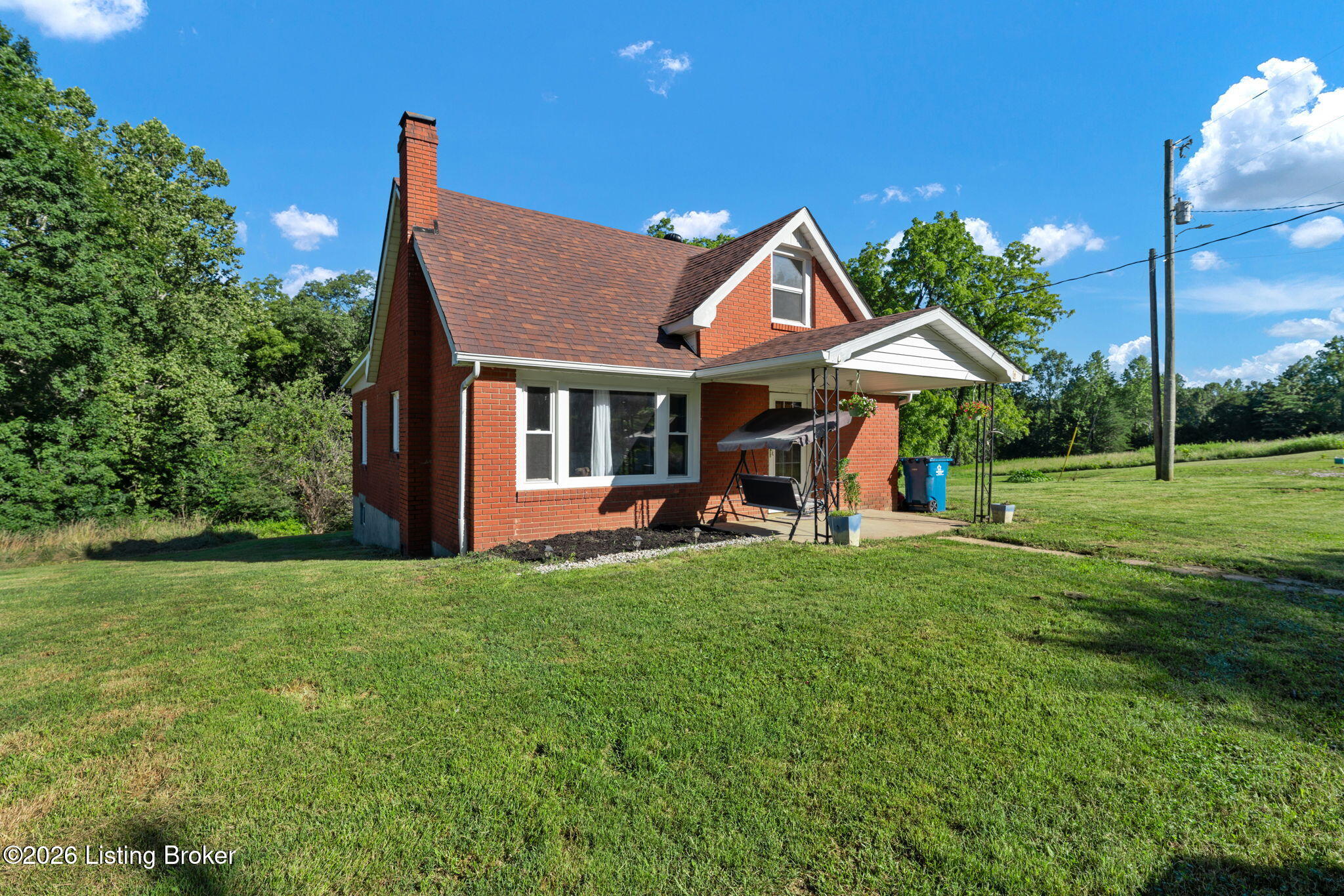 650 River Rd Property Photo 3