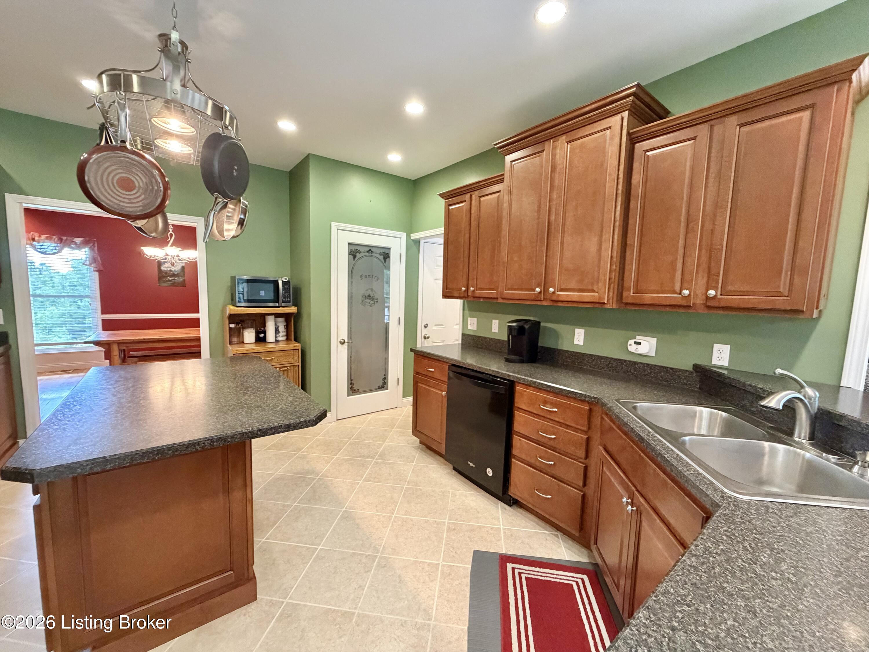 1176 Wilson Run Rd Property Photo 17