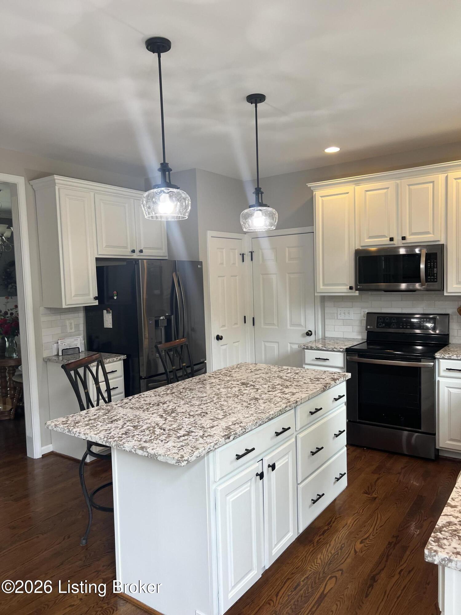 6102 Ledgerock Cove Pl Property Photo 23
