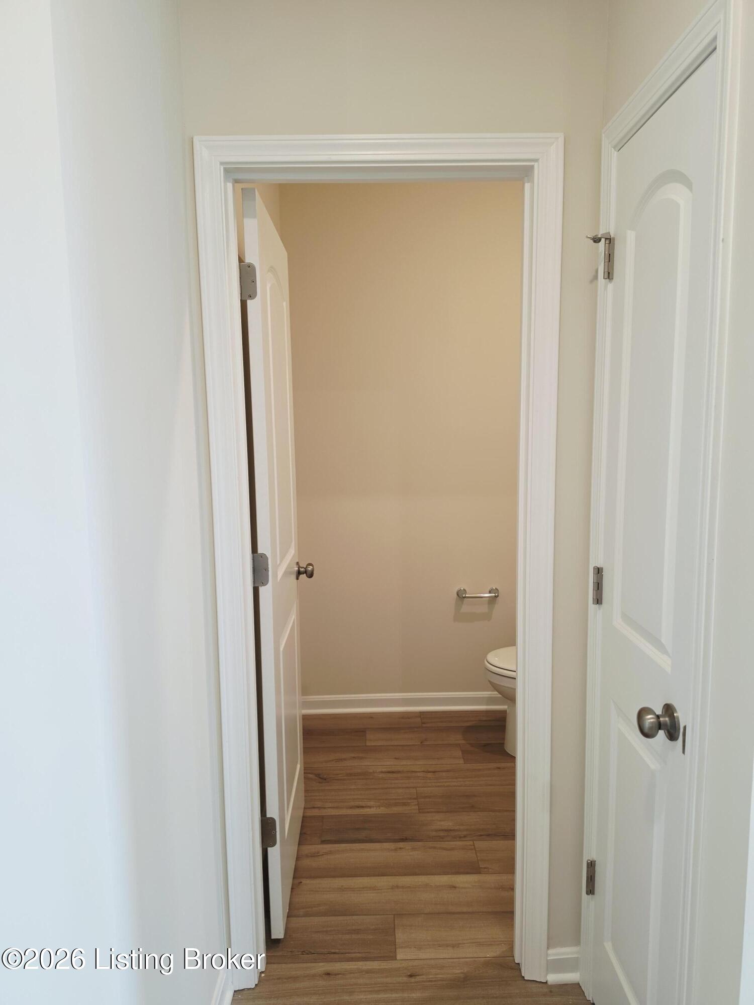 11144 Castlebrook Dr Property Photo 6
