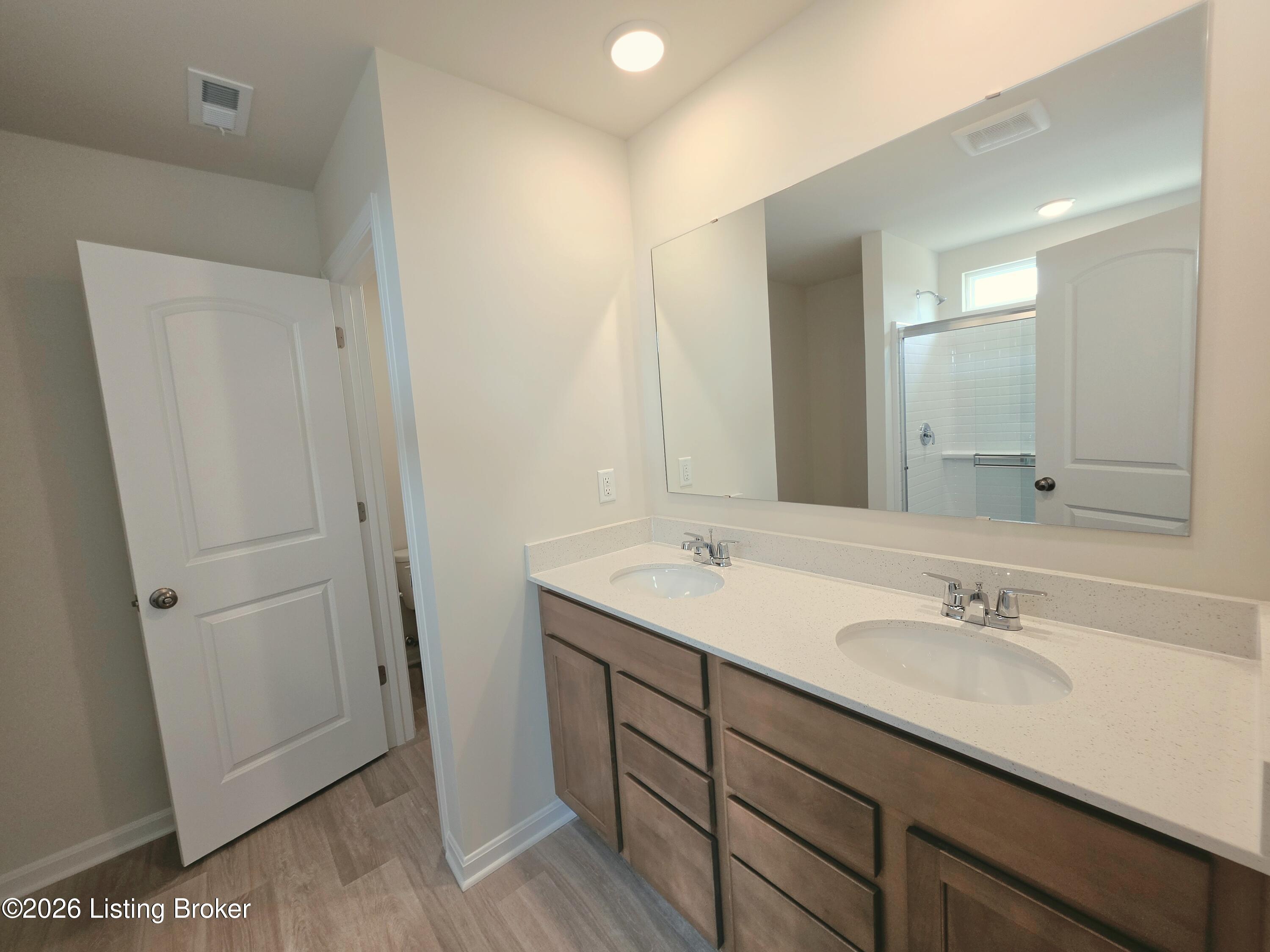 11144 Castlebrook Dr Property Photo 25