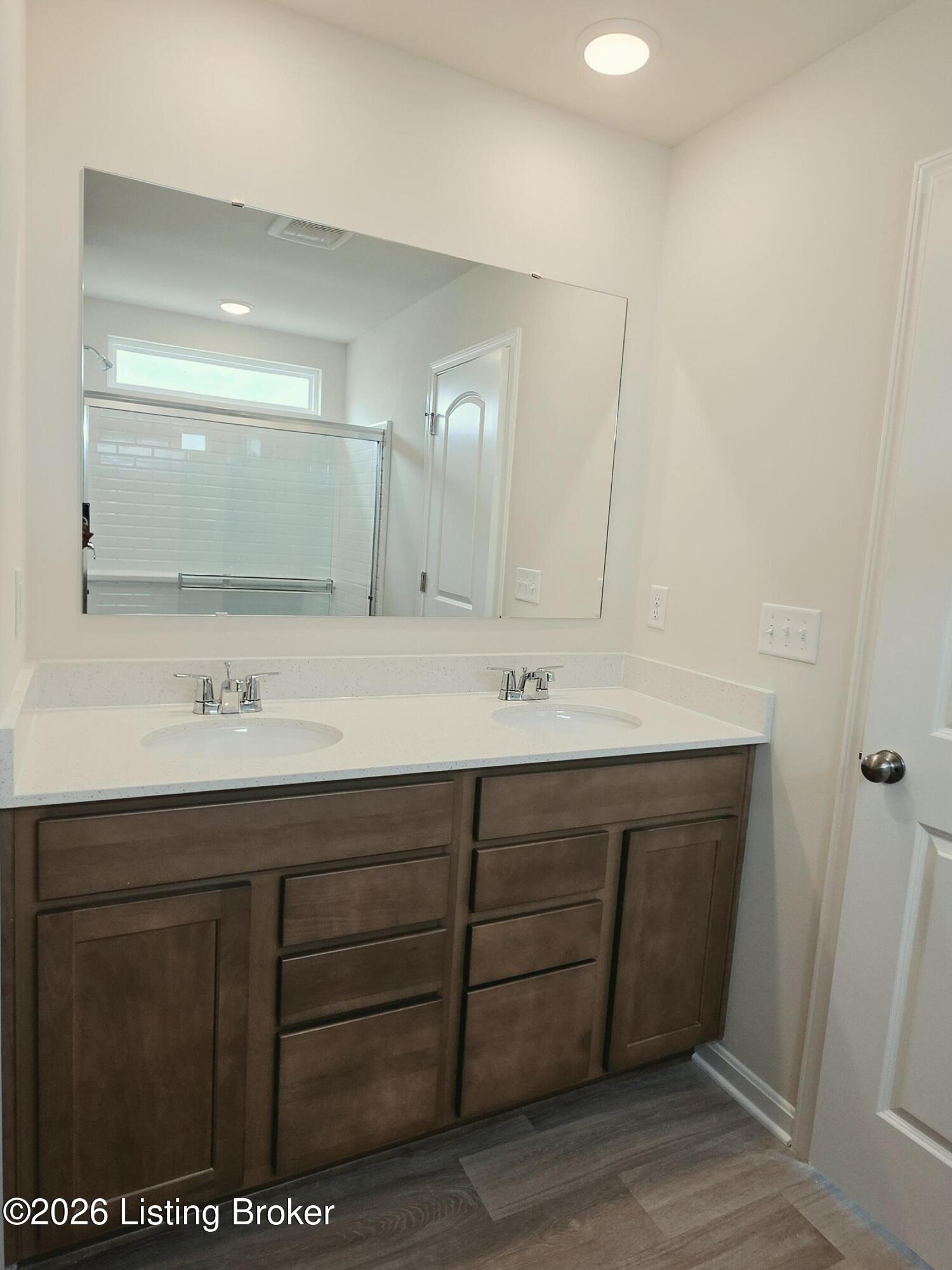 11144 Castlebrook Dr Property Photo 28