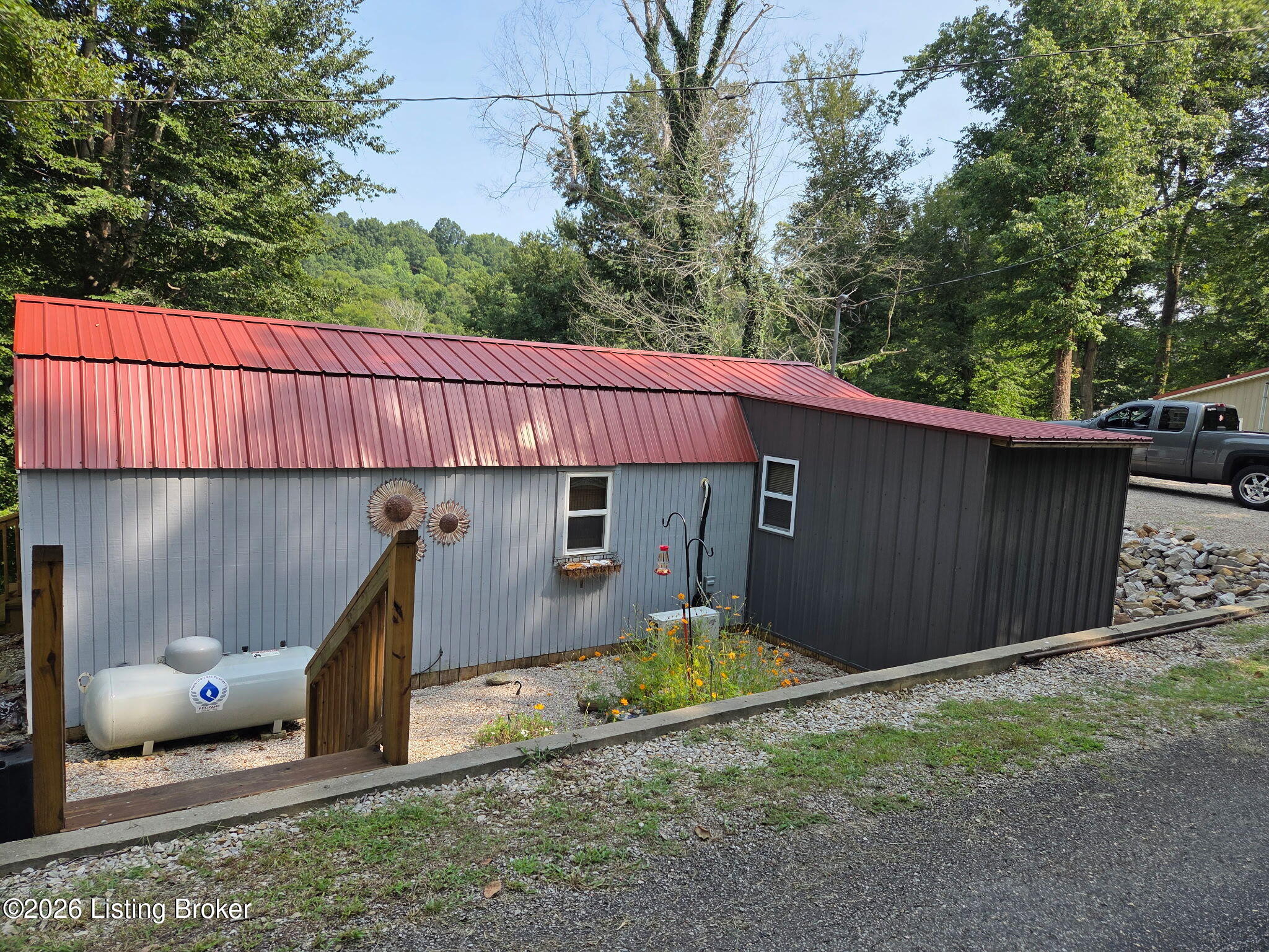 307 Hidden Valley Ext A Ln Property Photo 8