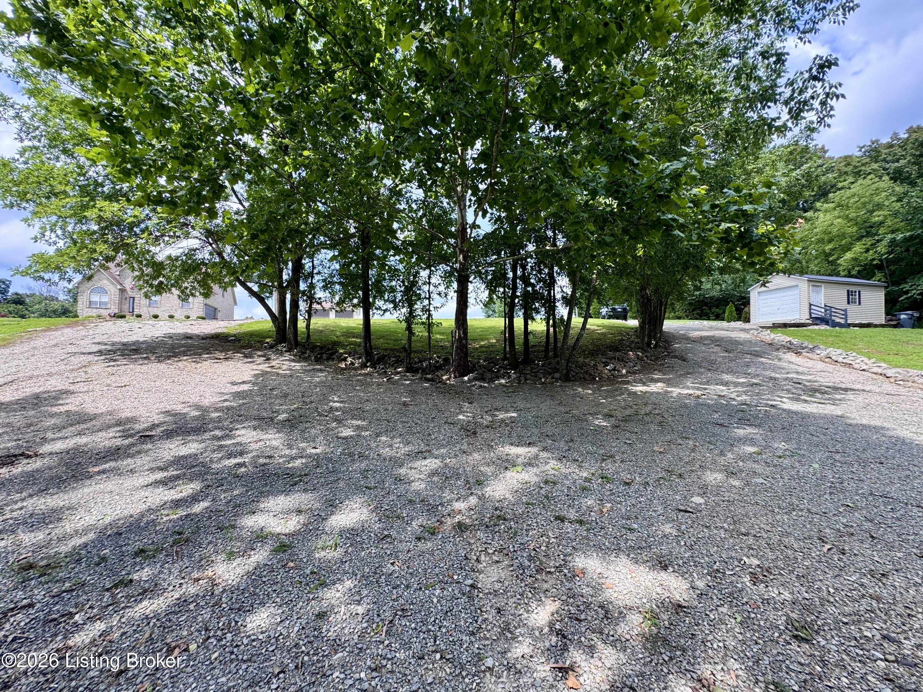 755 Meadow Lake Ln Property Photo 12