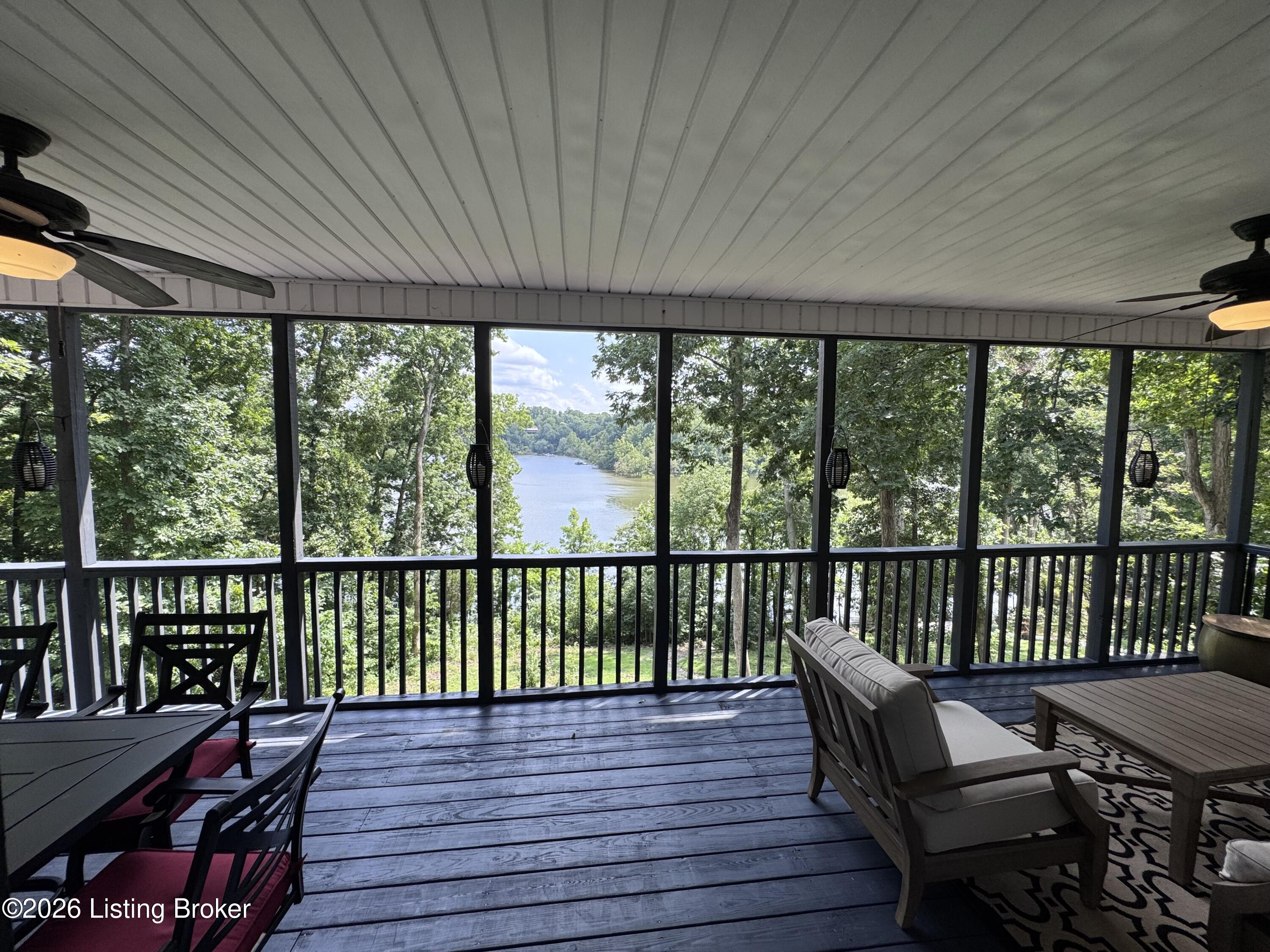 755 Meadow Lake Ln Property Photo 23
