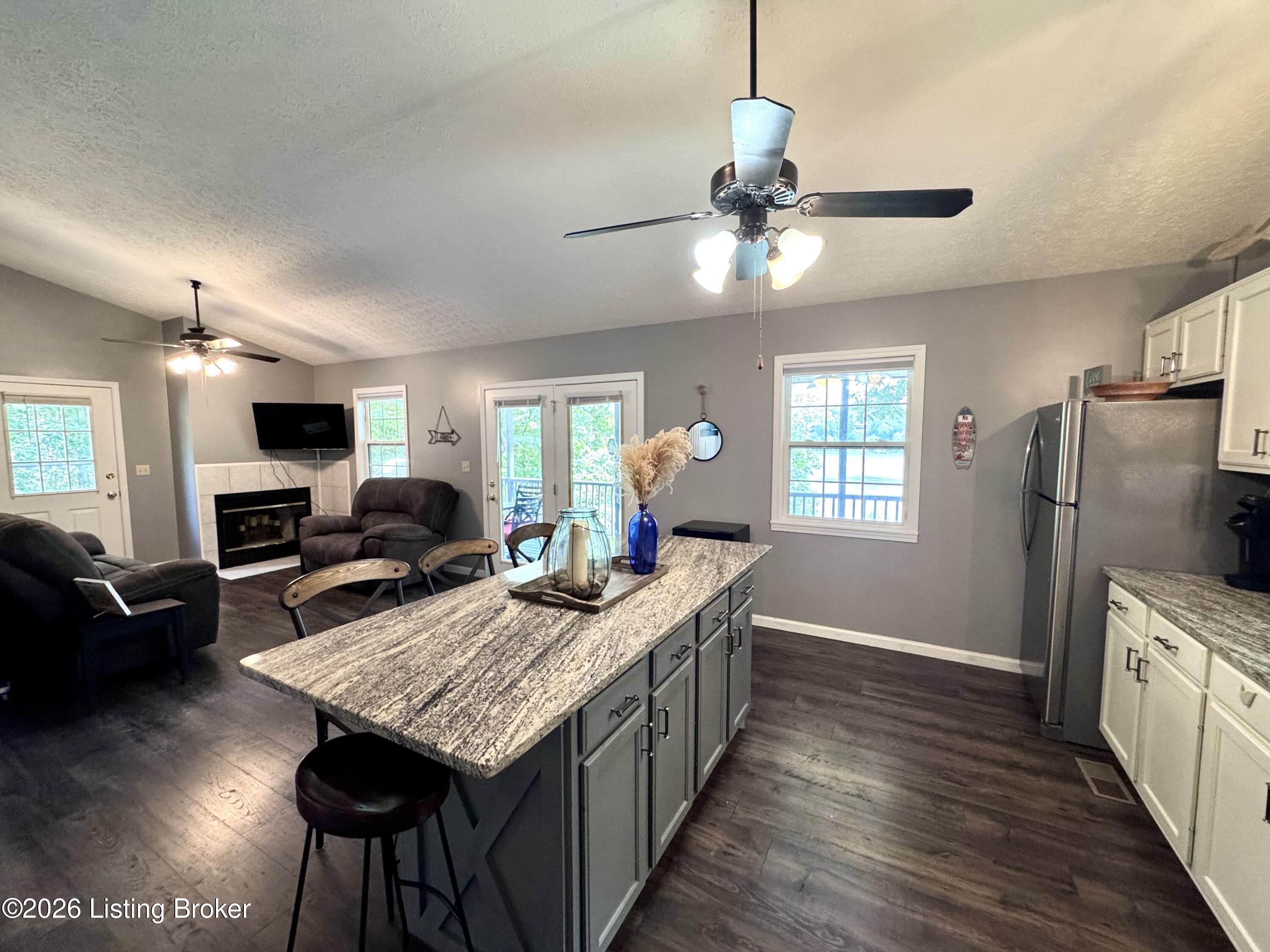 755 Meadow Lake Ln Property Photo 29