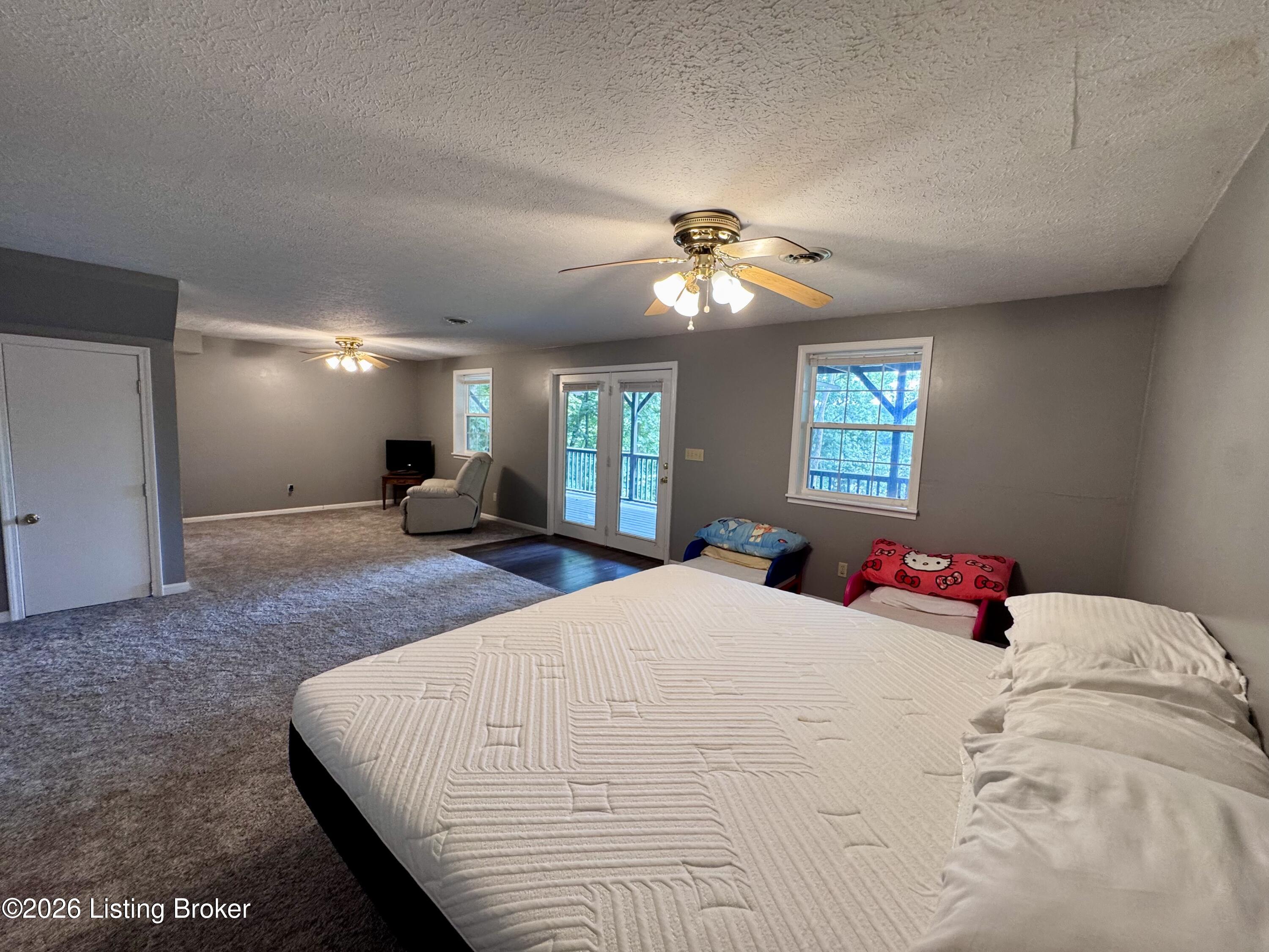 755 Meadow Lake Ln Property Photo 39