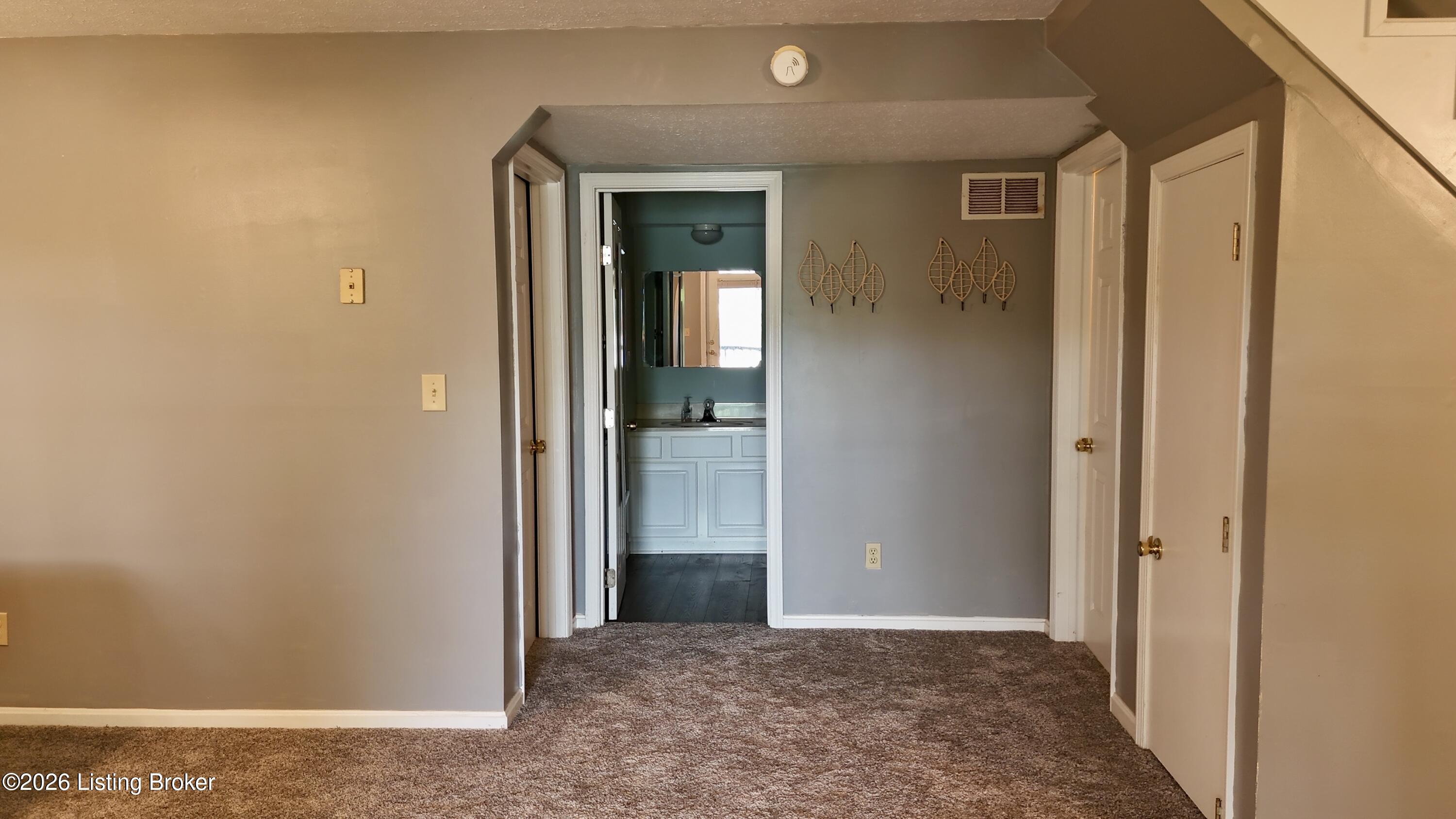 755 Meadow Lake Ln Property Photo 40