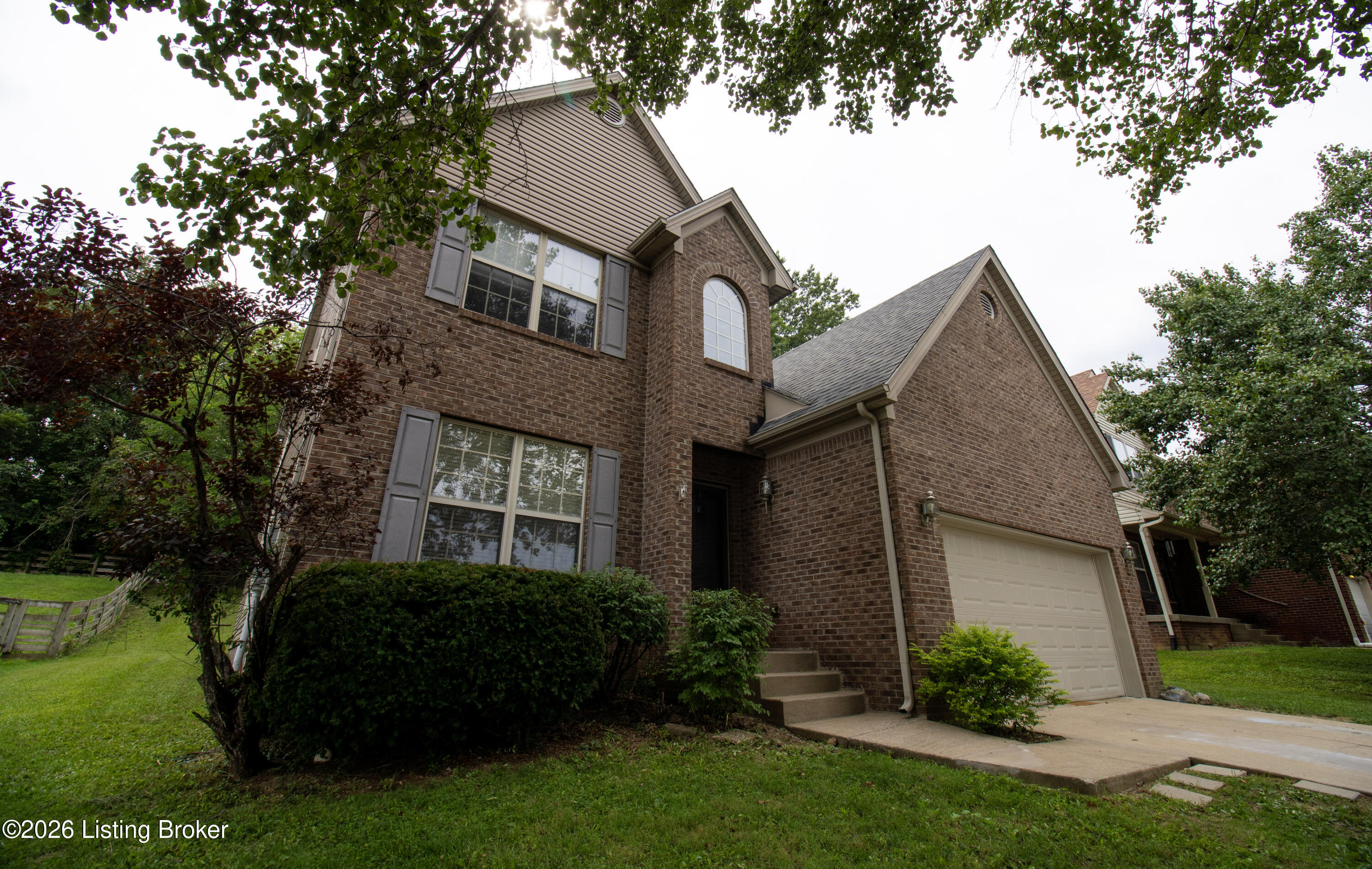 930 Woodland Ridge Cir Property Photo 1