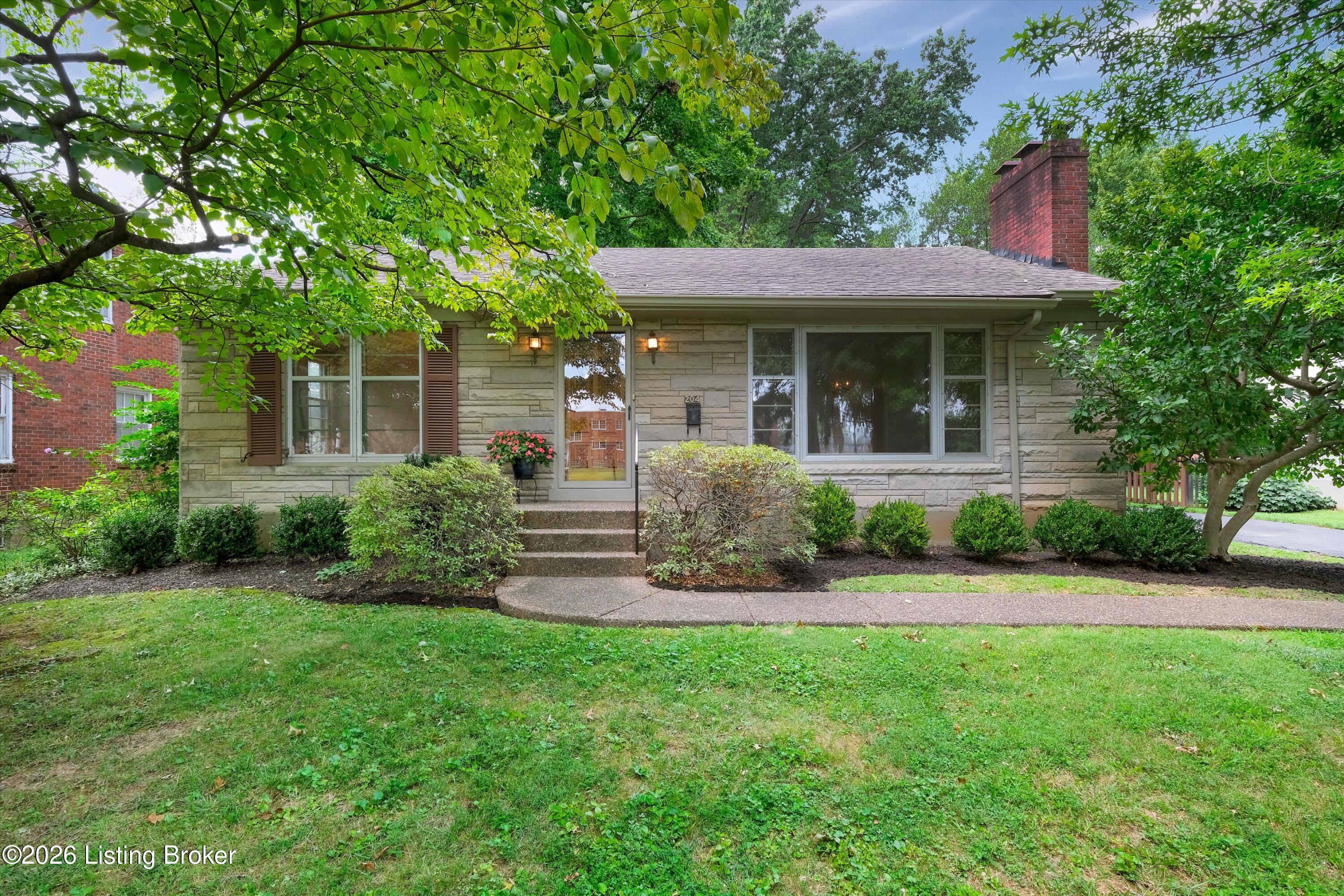 204 Biltmore Rd Property Photo 1