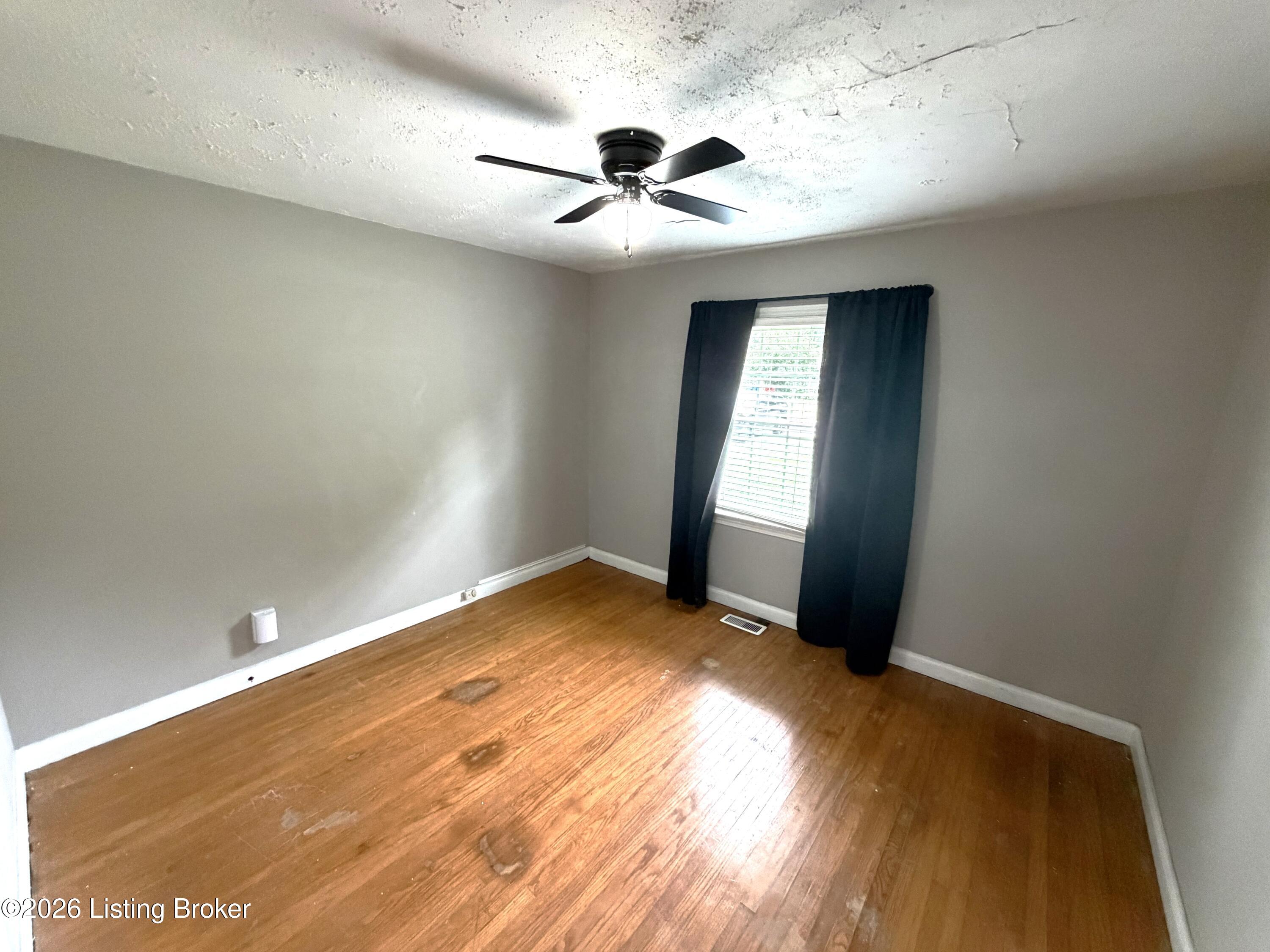 10306 Grafton Hall Rd Property Photo 17