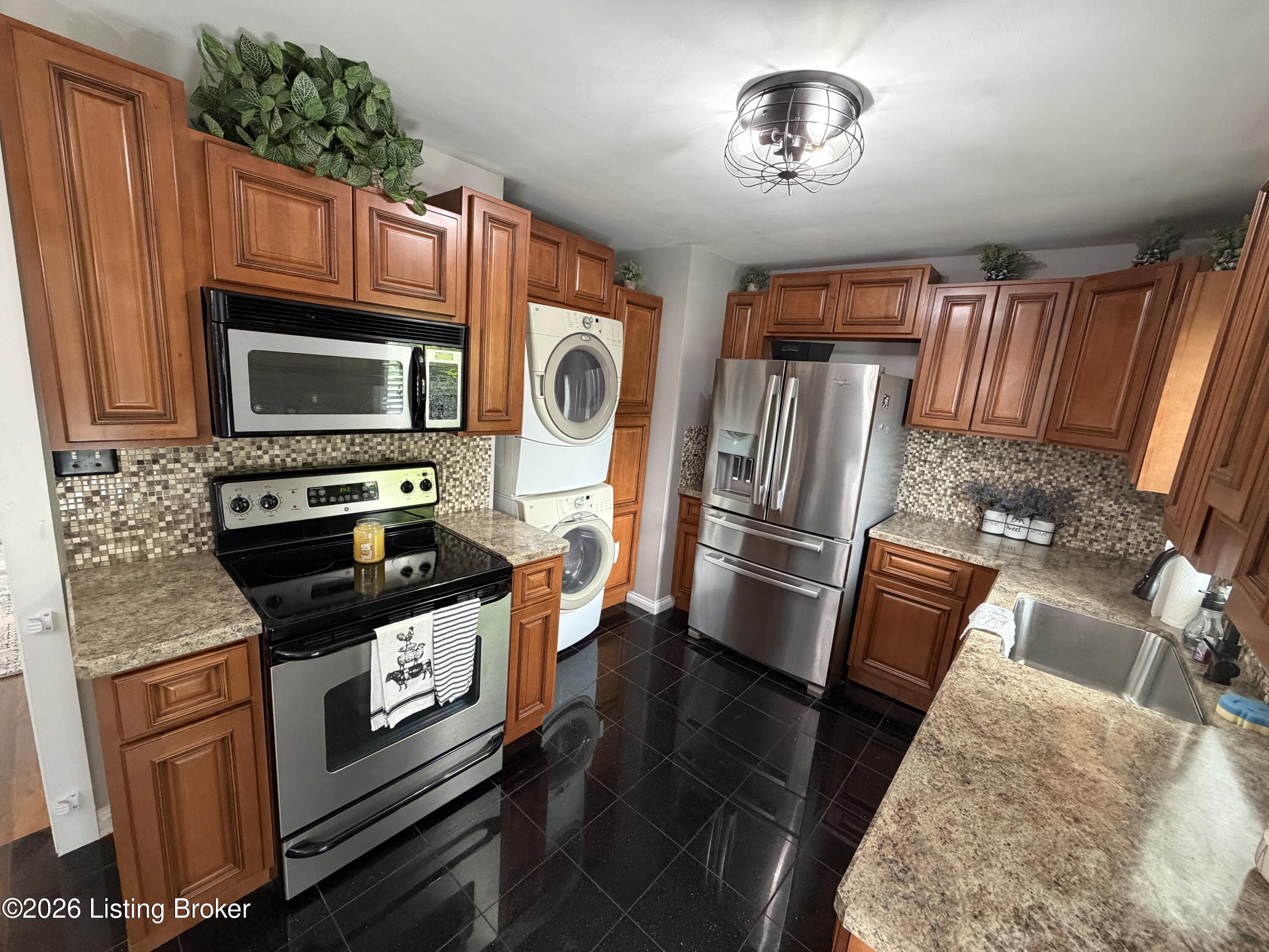 10306 Grafton Hall Rd Property Photo 22