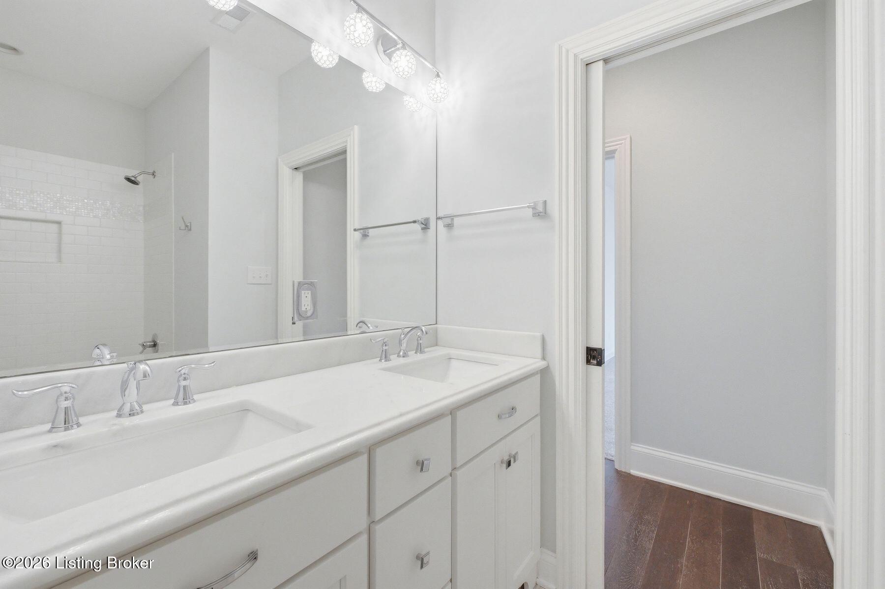 6300 Mistflower Cir Property Photo 31