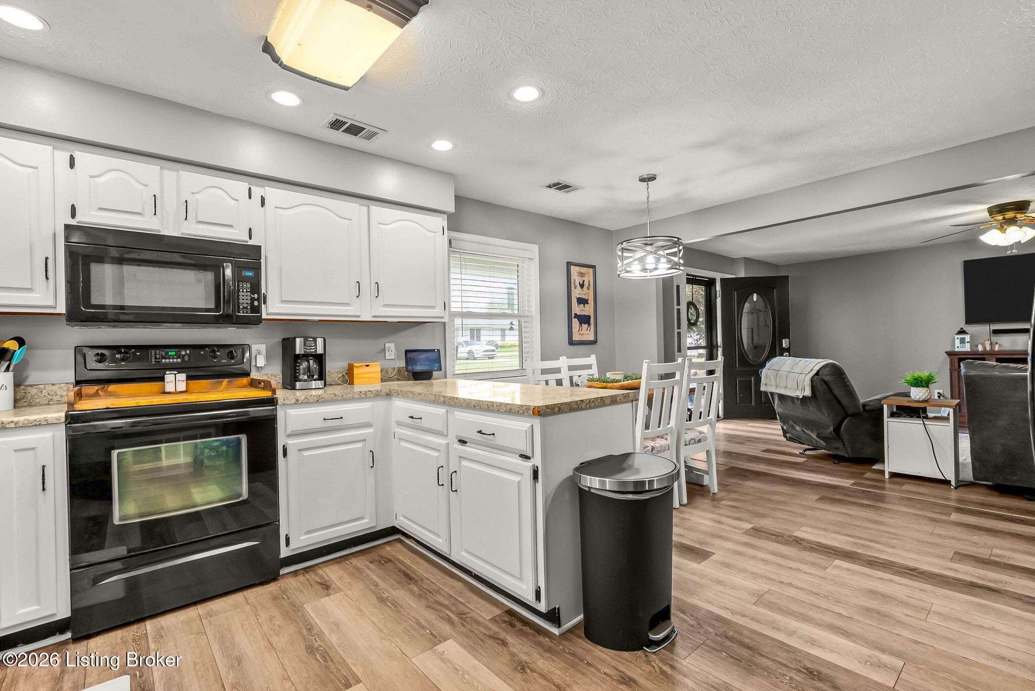 167 Rodgers Rd Property Photo 20