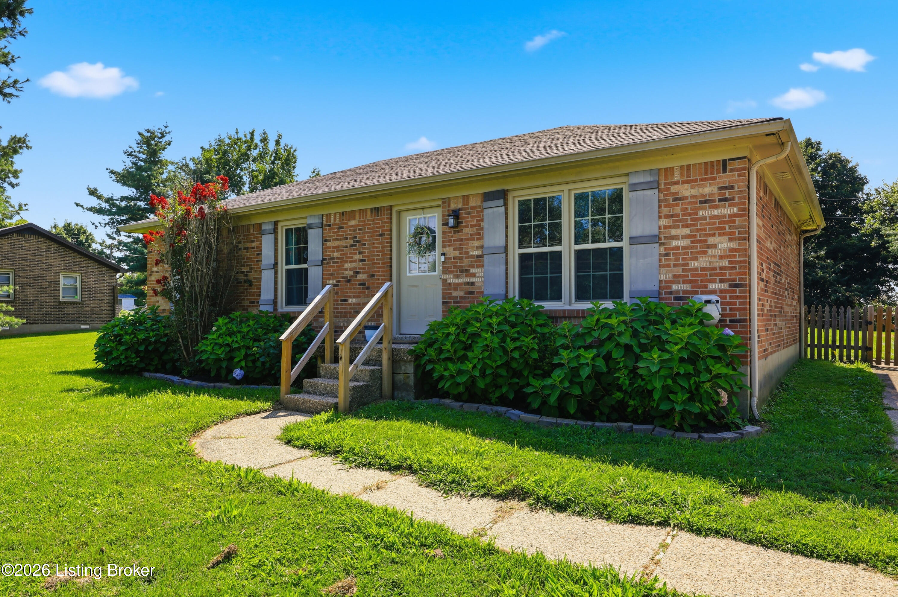 2181 Waddy Rd Property Photo 3