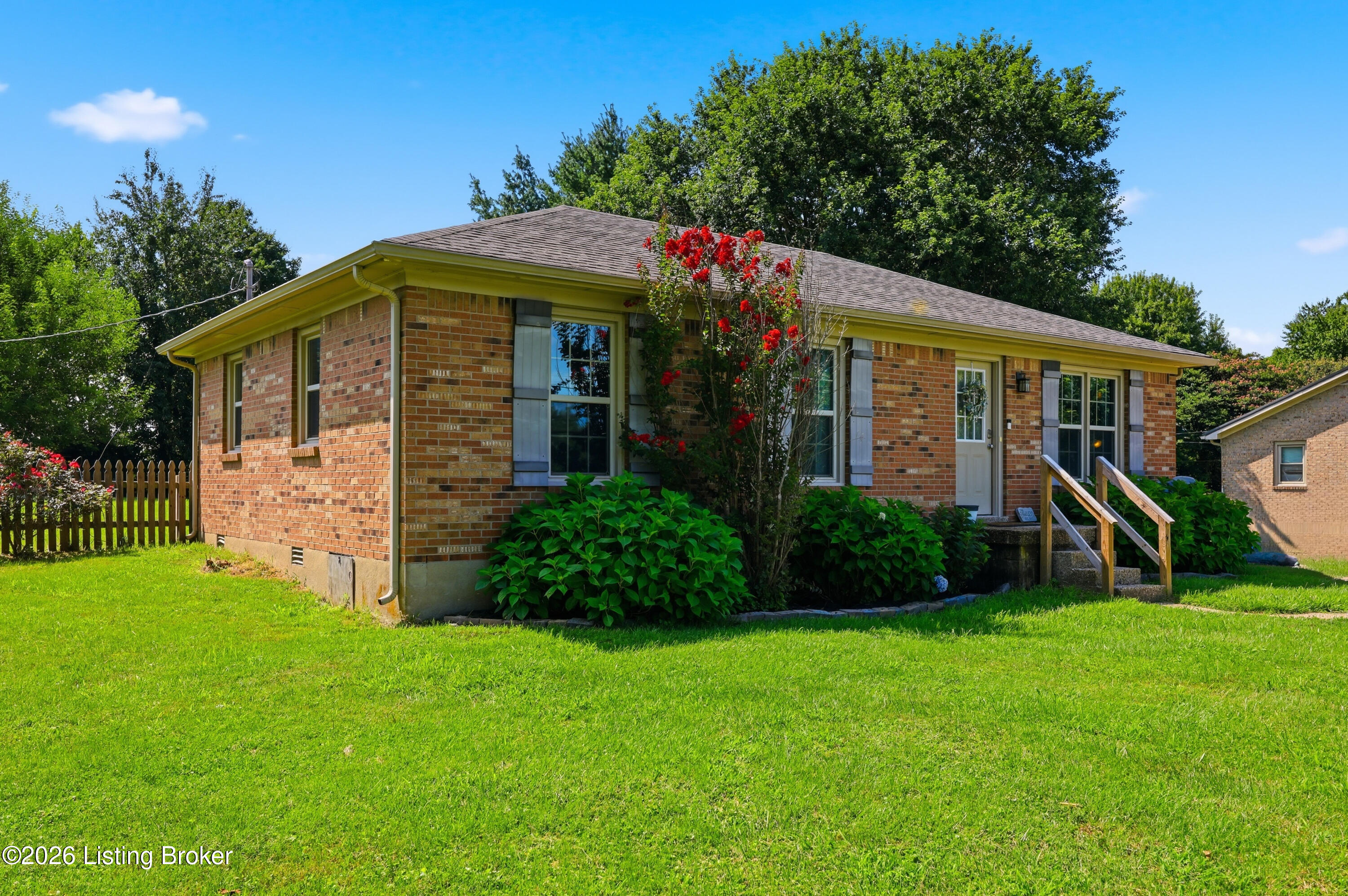2181 Waddy Rd Property Photo 4