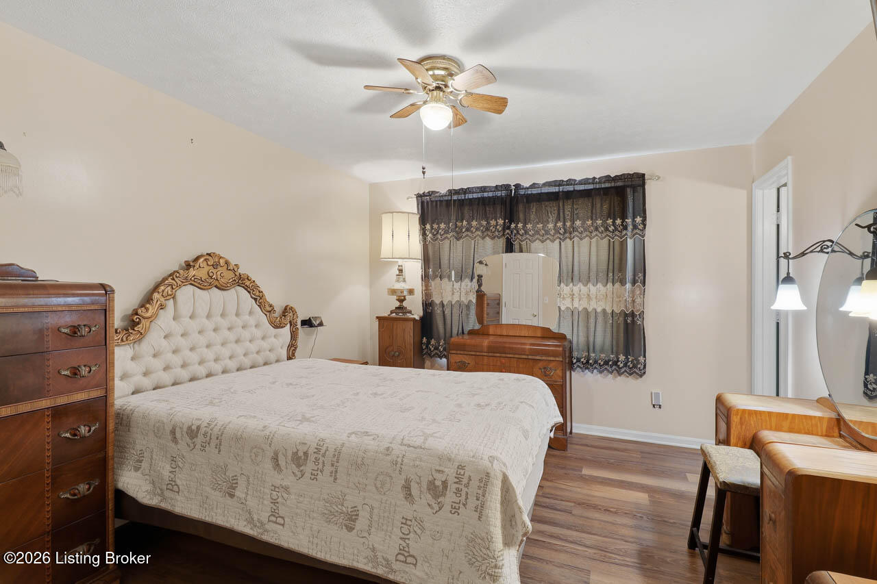 6212 Big Ben Dr Property Photo 7