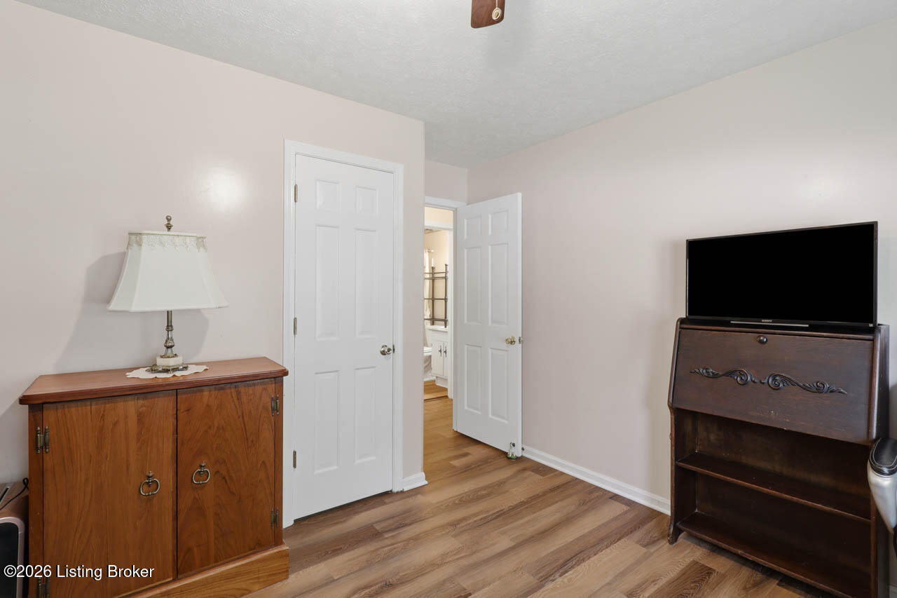 6212 Big Ben Dr Property Photo 11