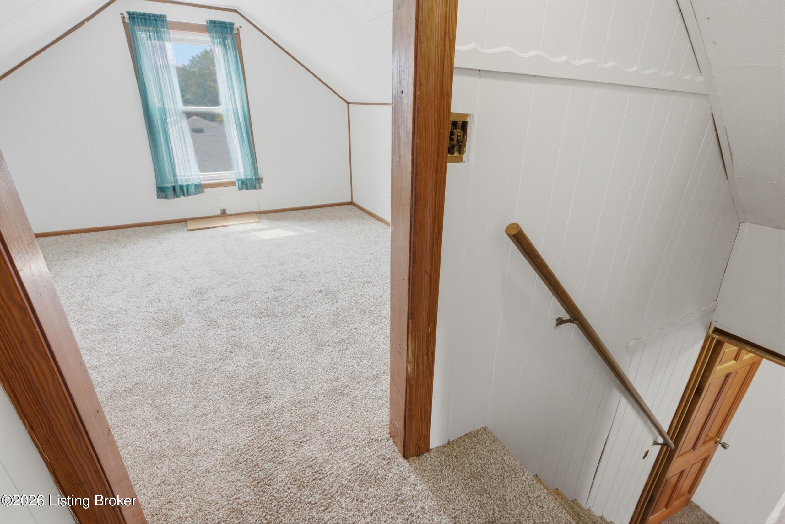 2610 Franklin Ave Property Photo 20