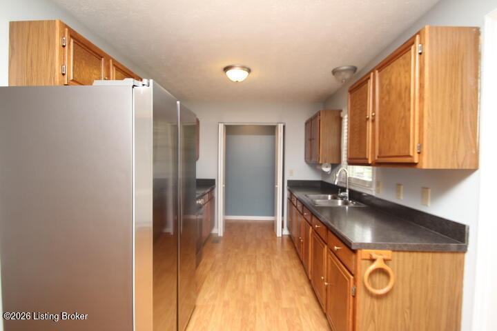 1037 David Dr Property Photo 10