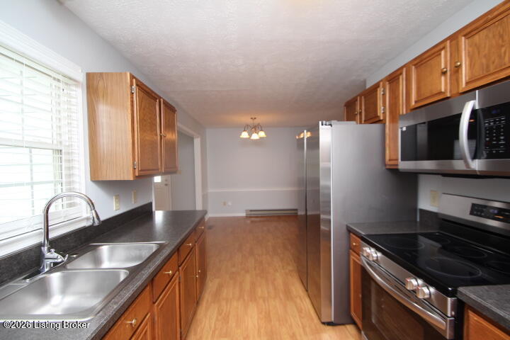 1037 David Dr Property Photo 14
